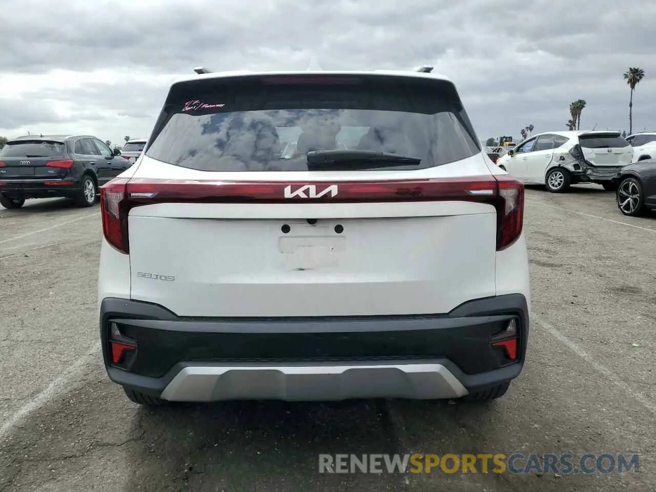 6 Photograph of a damaged car KNDER2AAXR7489610 KIA SELTOS 2024
