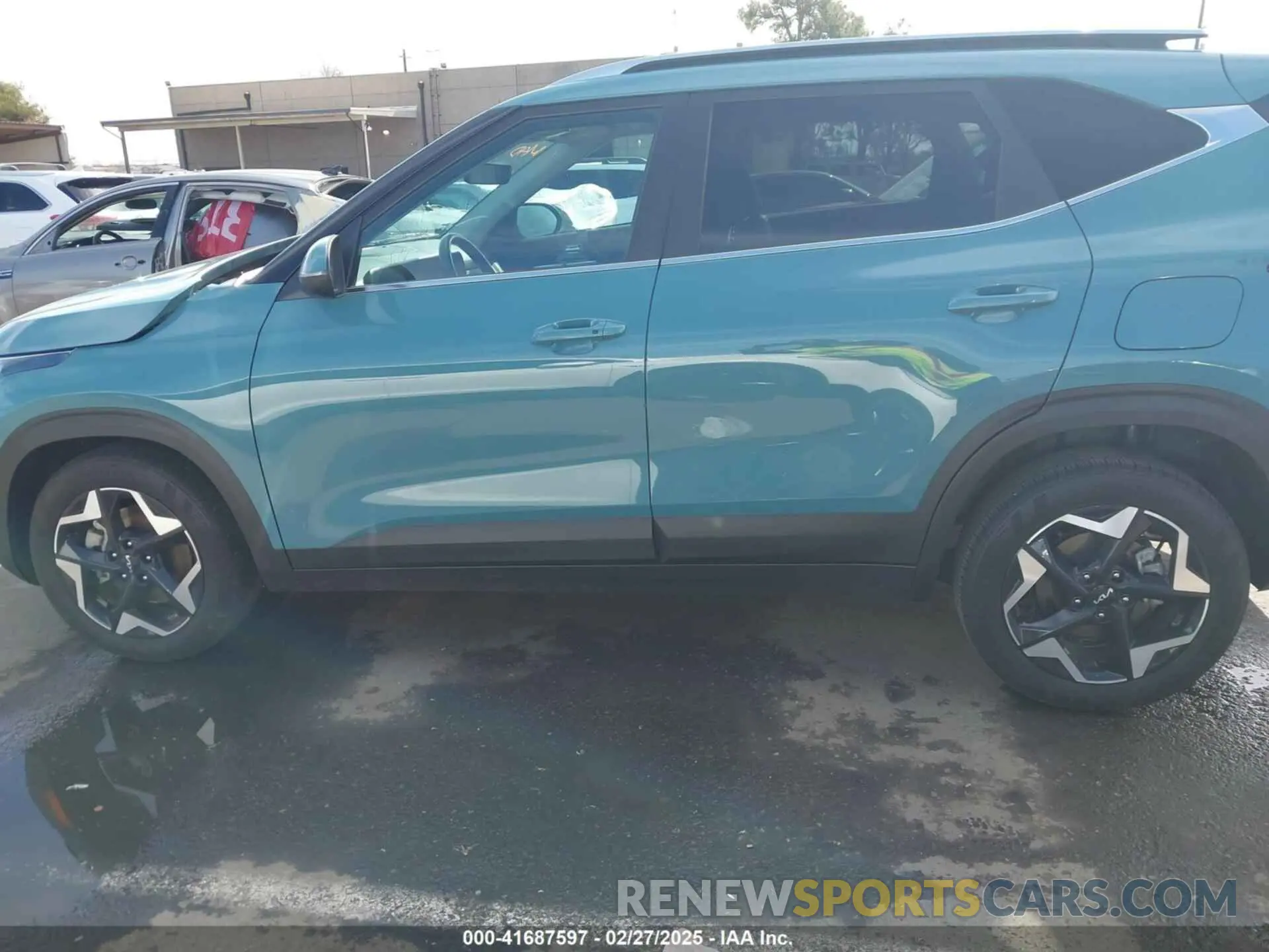 15 Photograph of a damaged car KNDERCAA0R7520708 KIA SELTOS 2024