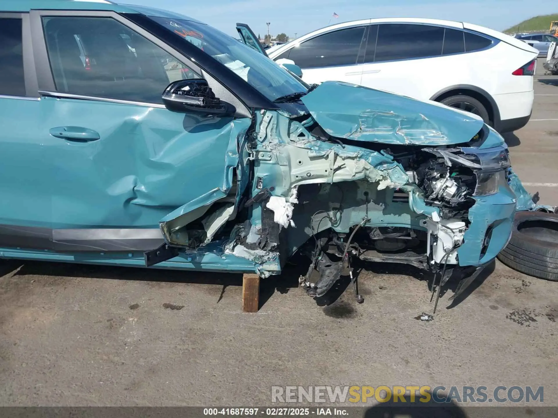 6 Photograph of a damaged car KNDERCAA0R7520708 KIA SELTOS 2024