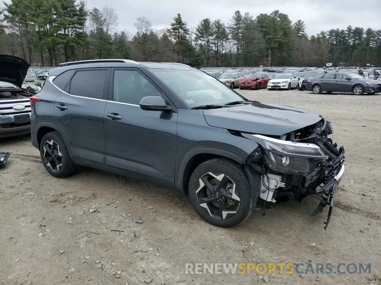 4 Photograph of a damaged car KNDERCAA2R7639280 KIA SELTOS 2024