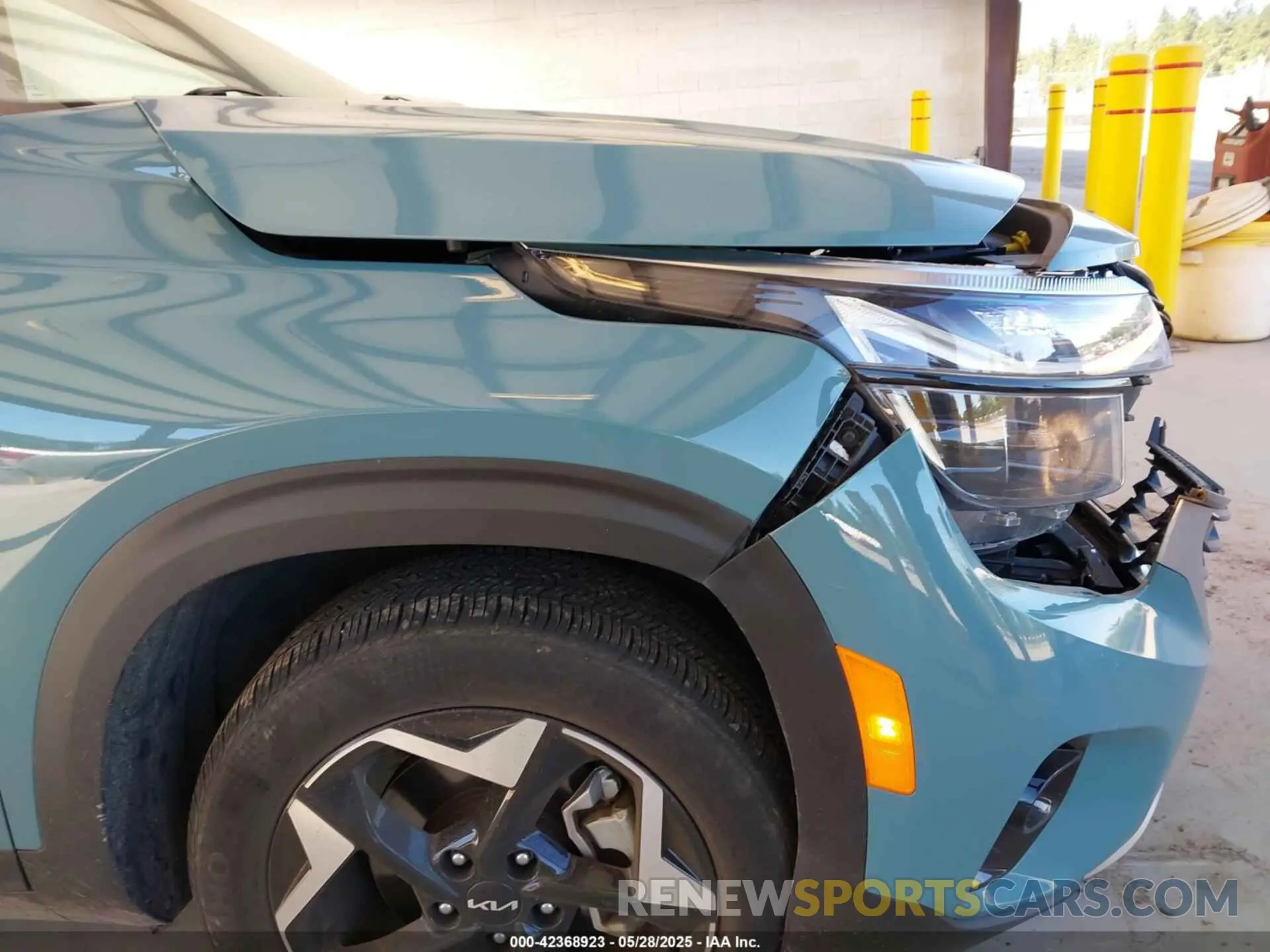 6 Photograph of a damaged car KNDERCAA3R7521593 KIA SELTOS 2024