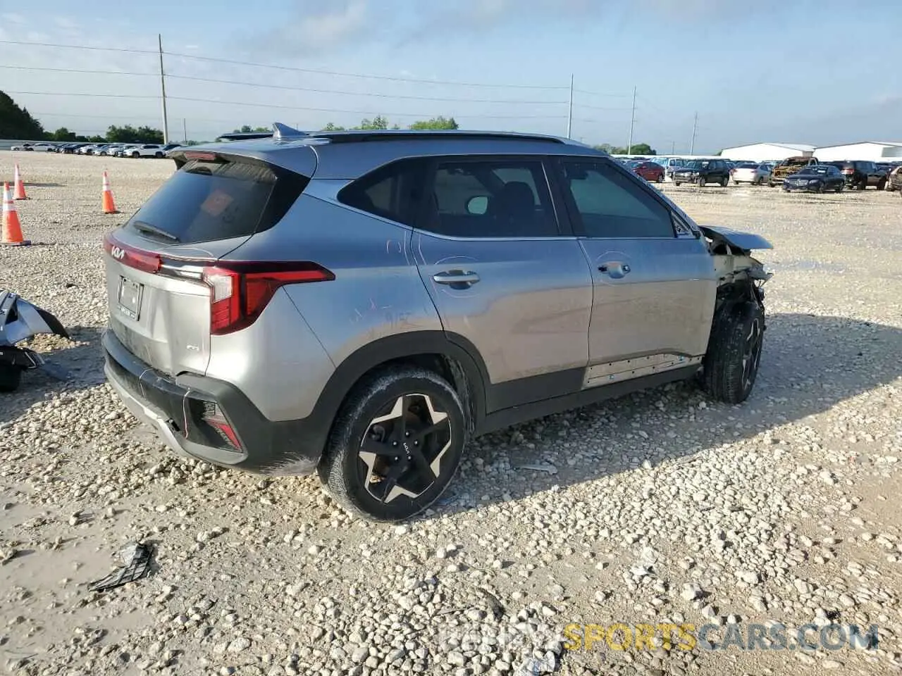 3 Photograph of a damaged car KNDERCAA3R7634962 KIA SELTOS 2024