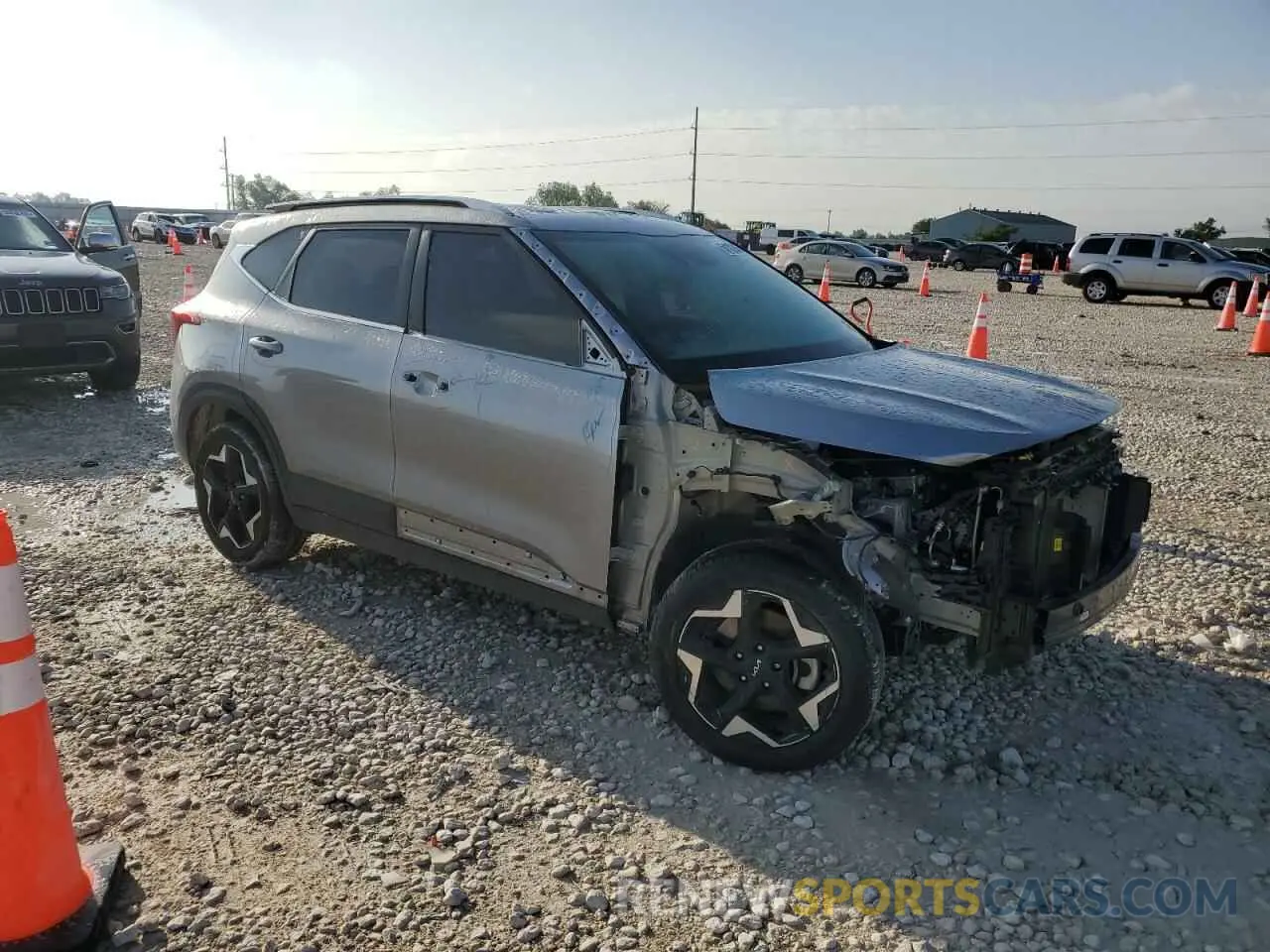 4 Photograph of a damaged car KNDERCAA3R7634962 KIA SELTOS 2024