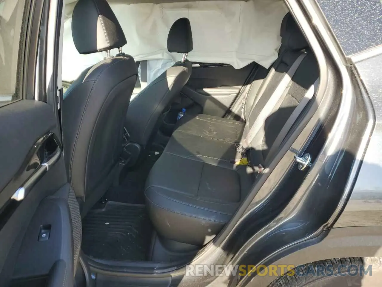 10 Photograph of a damaged car KNDERCAA4R7621296 KIA SELTOS 2024