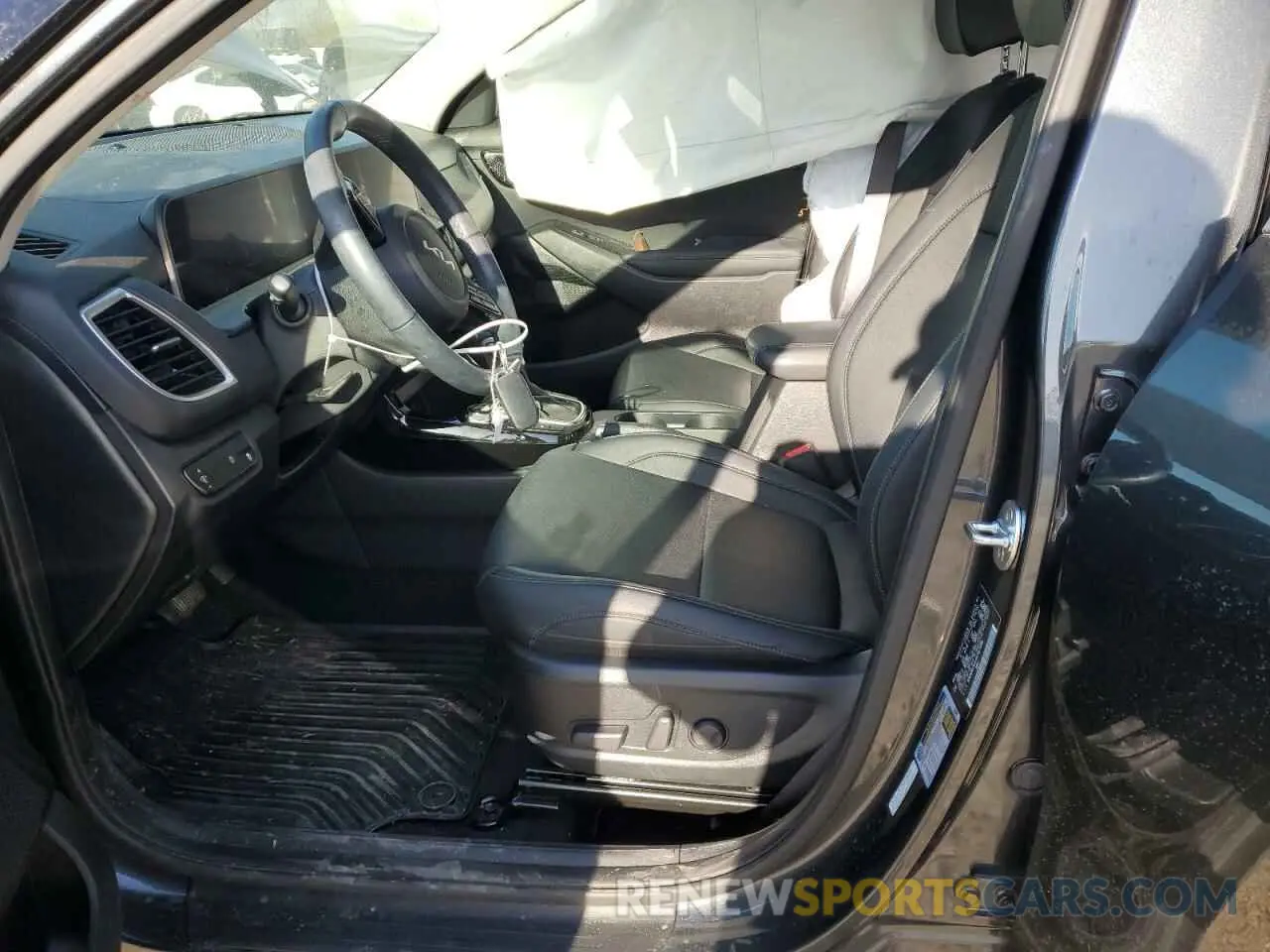 7 Photograph of a damaged car KNDERCAA4R7621296 KIA SELTOS 2024