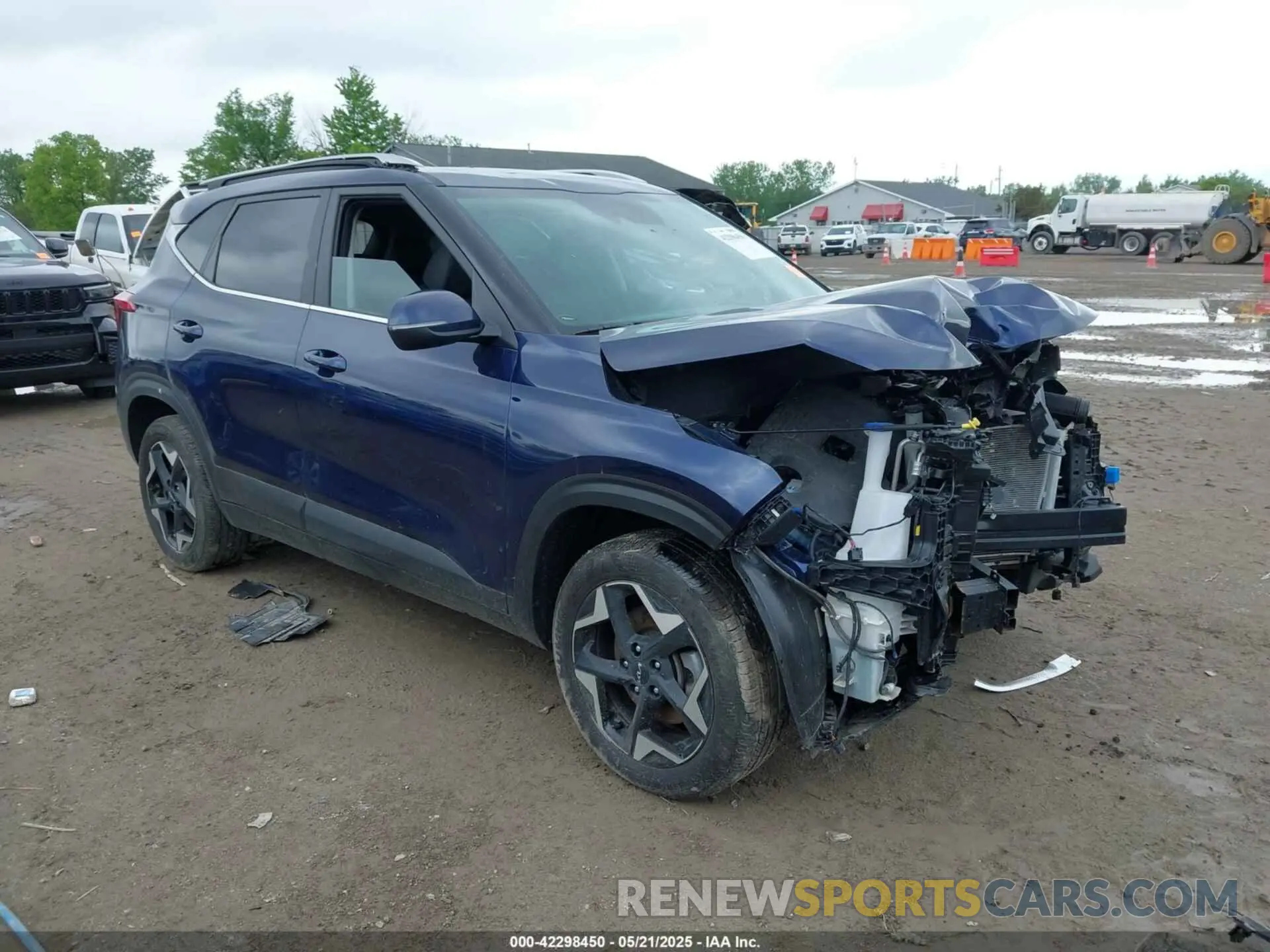 1 Photograph of a damaged car KNDERCAA4R7647168 KIA SELTOS 2024