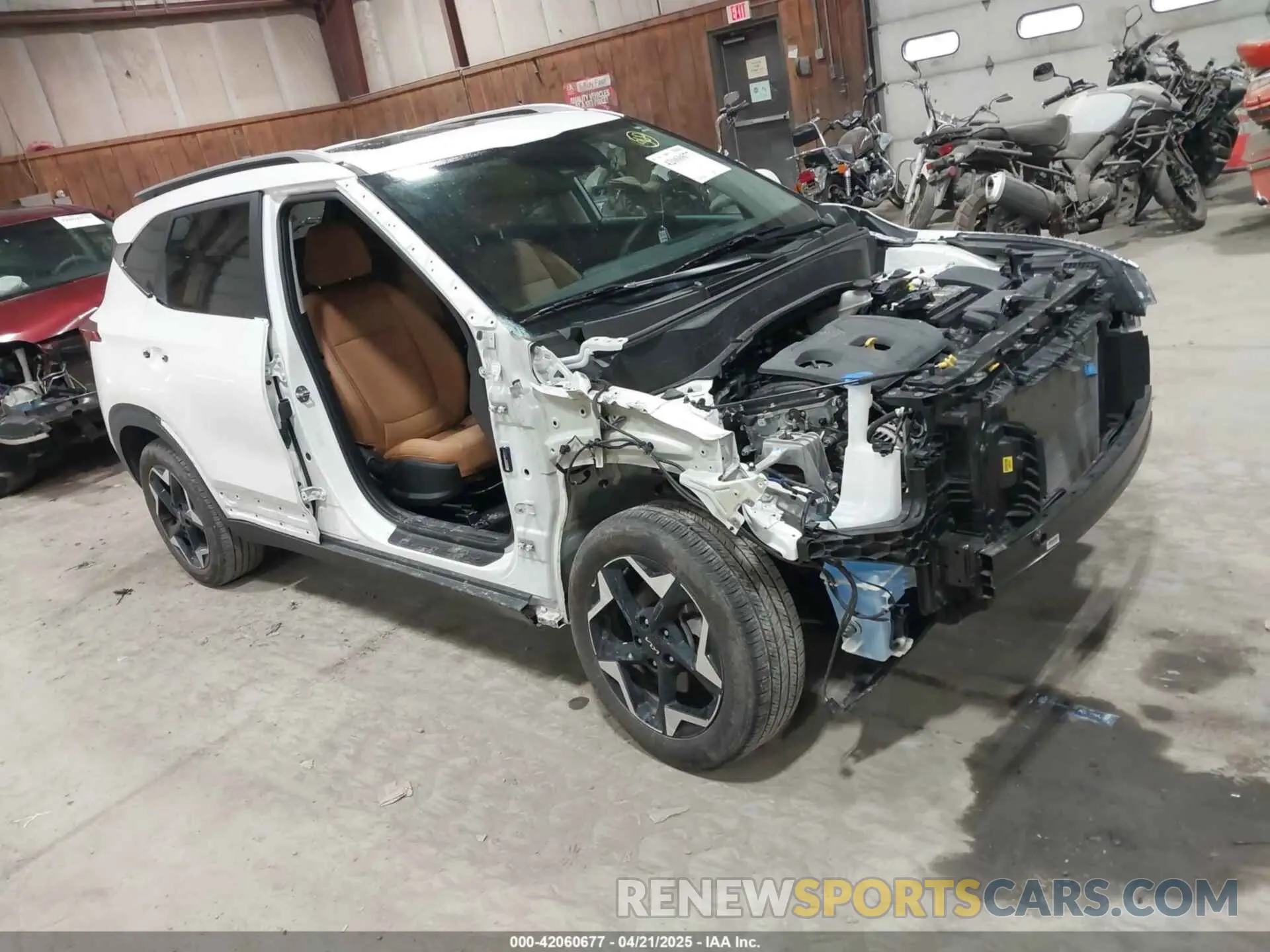 1 Photograph of a damaged car KNDERCAA5R7589801 KIA SELTOS 2024
