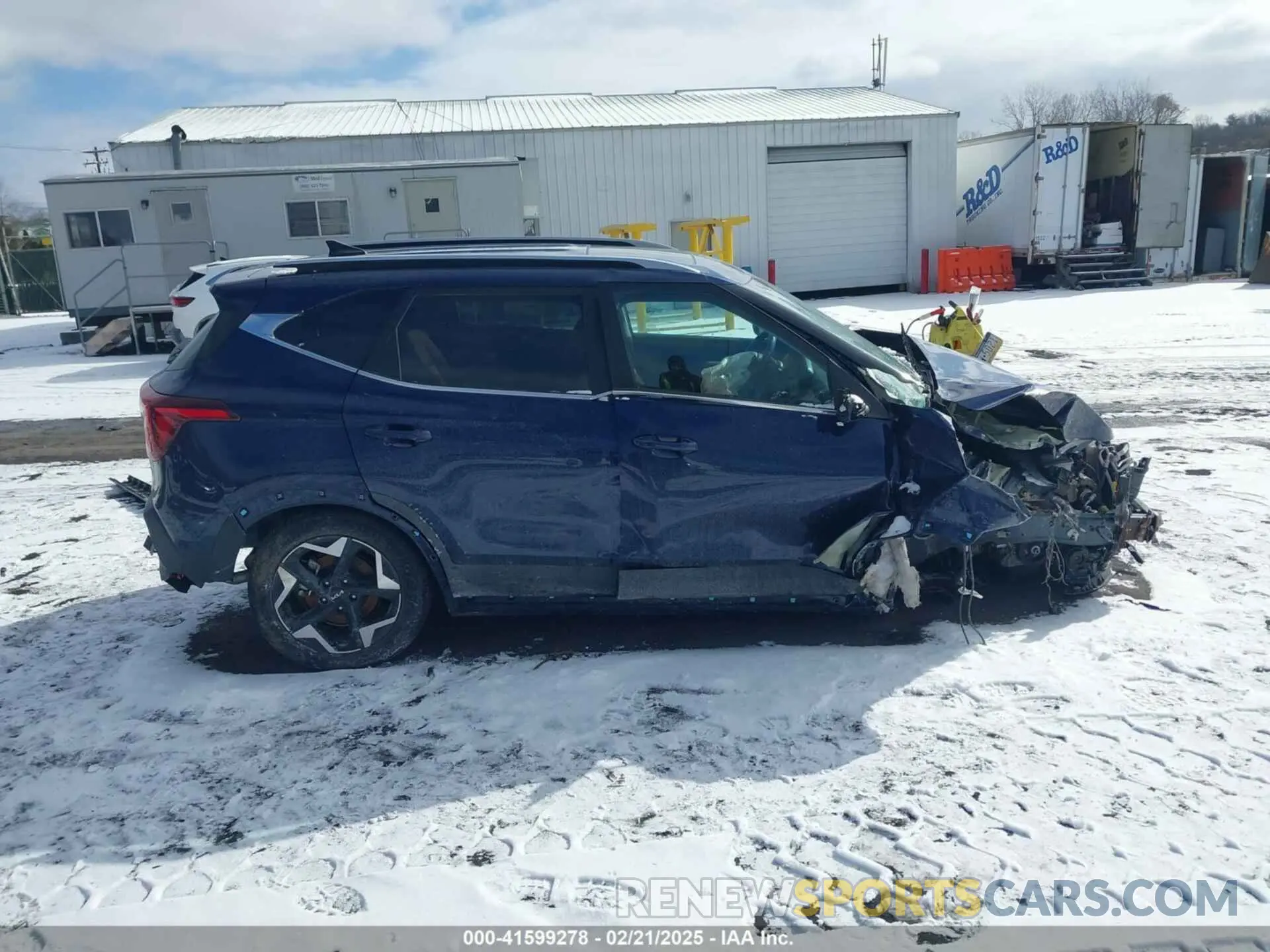 13 Photograph of a damaged car KNDERCAA6R7505470 KIA SELTOS 2024