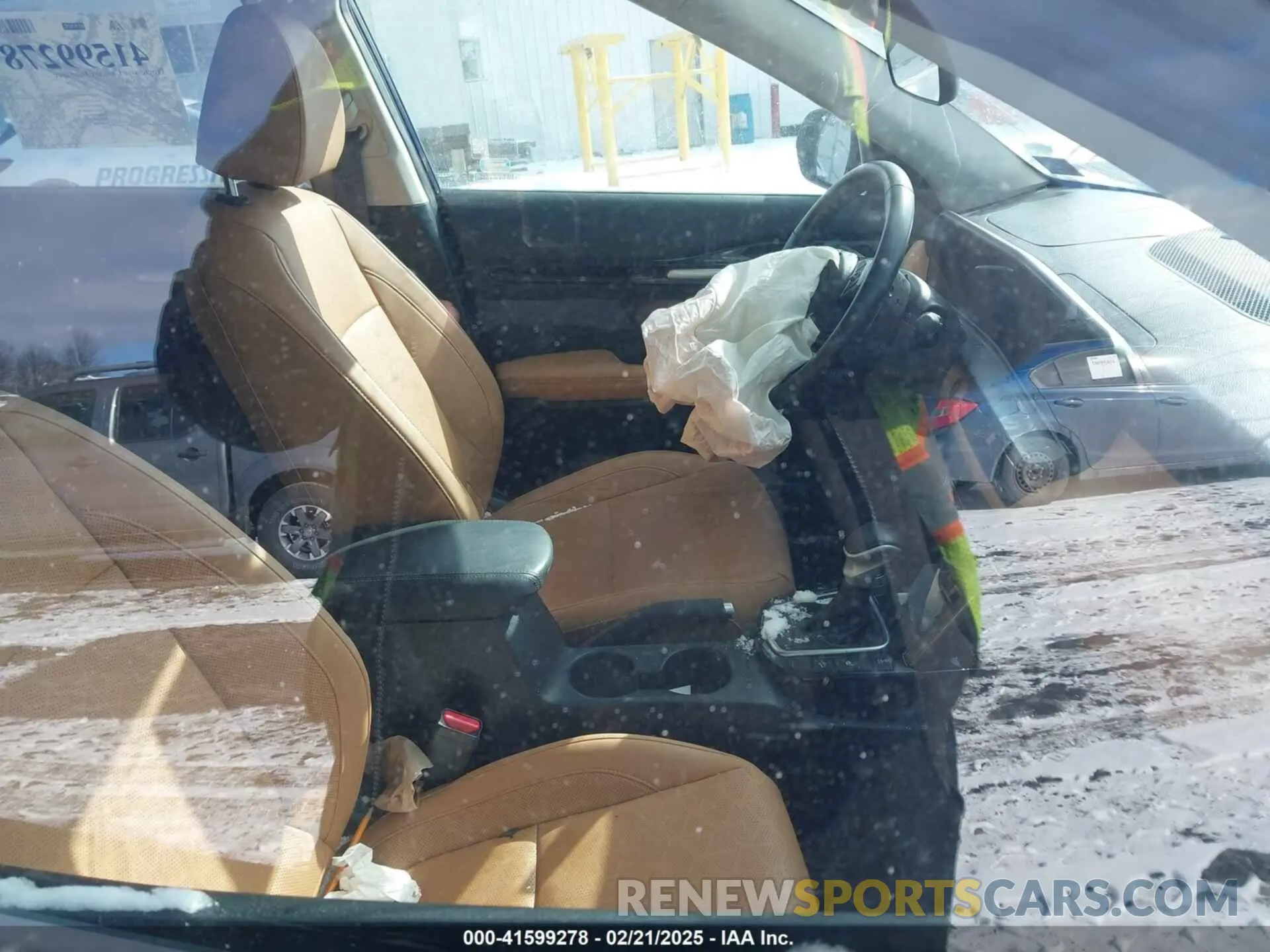 5 Photograph of a damaged car KNDERCAA6R7505470 KIA SELTOS 2024