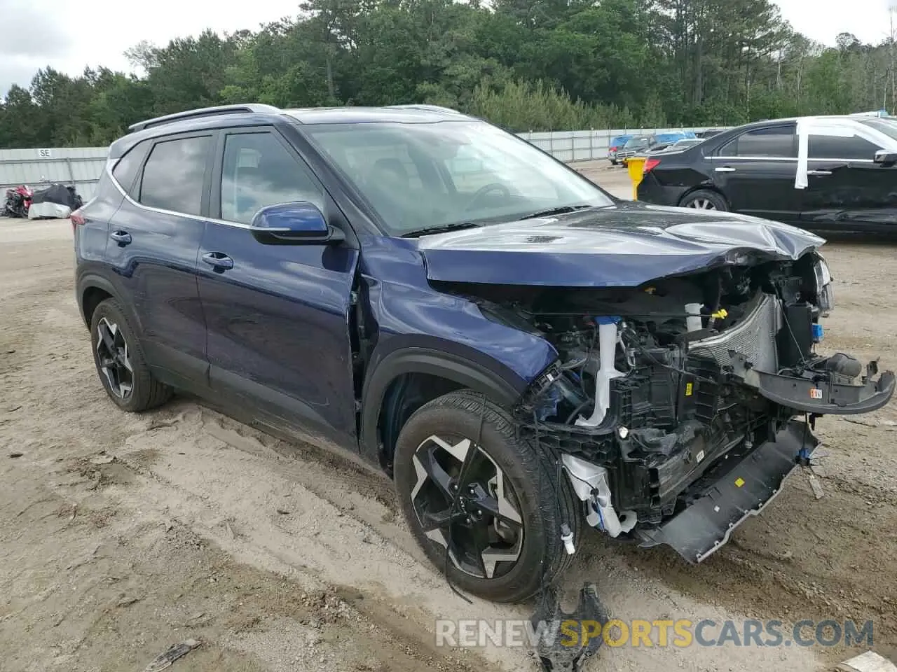 4 Photograph of a damaged car KNDERCAA8R7559790 KIA SELTOS 2024
