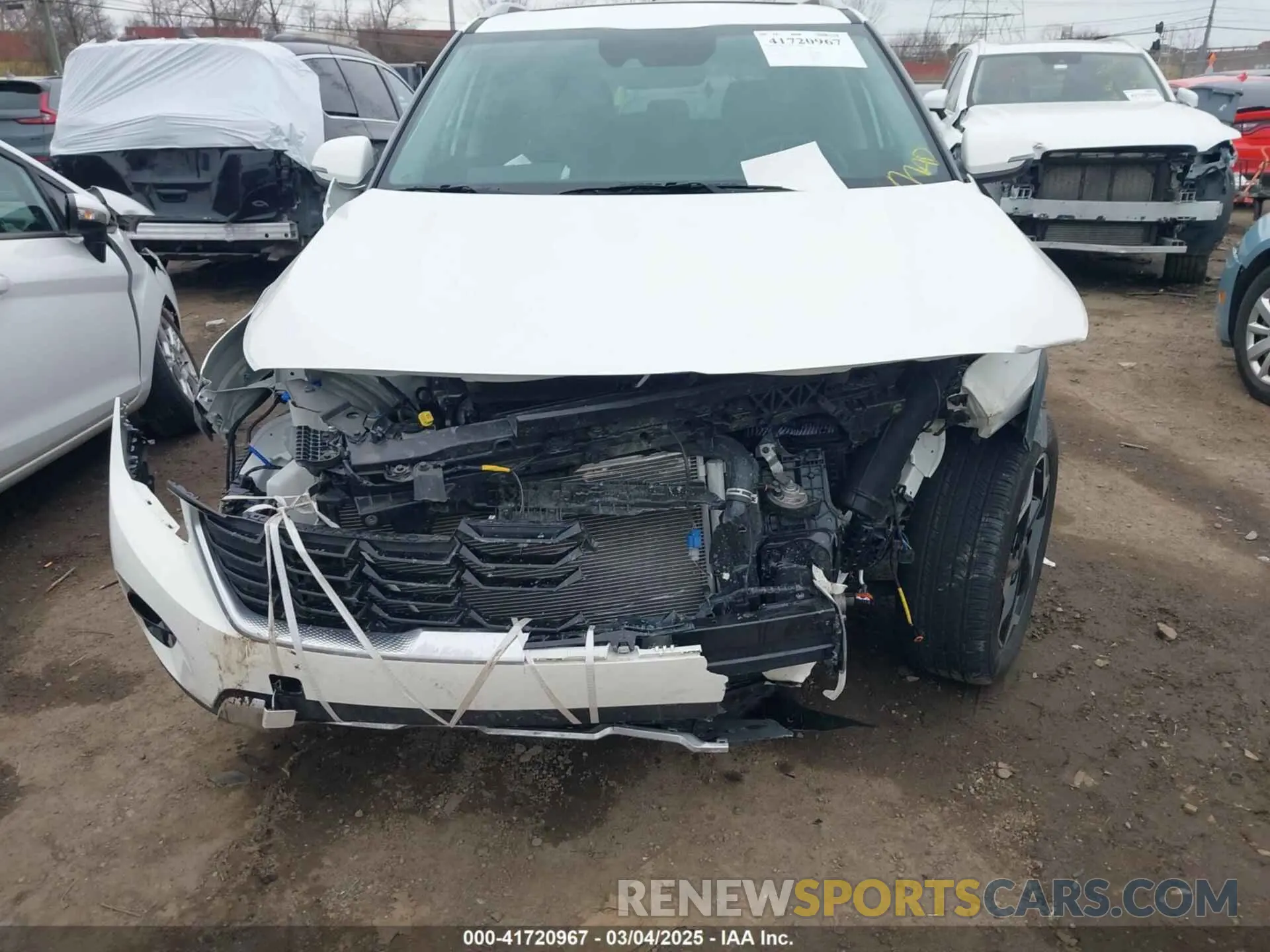 12 Photograph of a damaged car KNDERCAA8R7643849 KIA SELTOS 2024