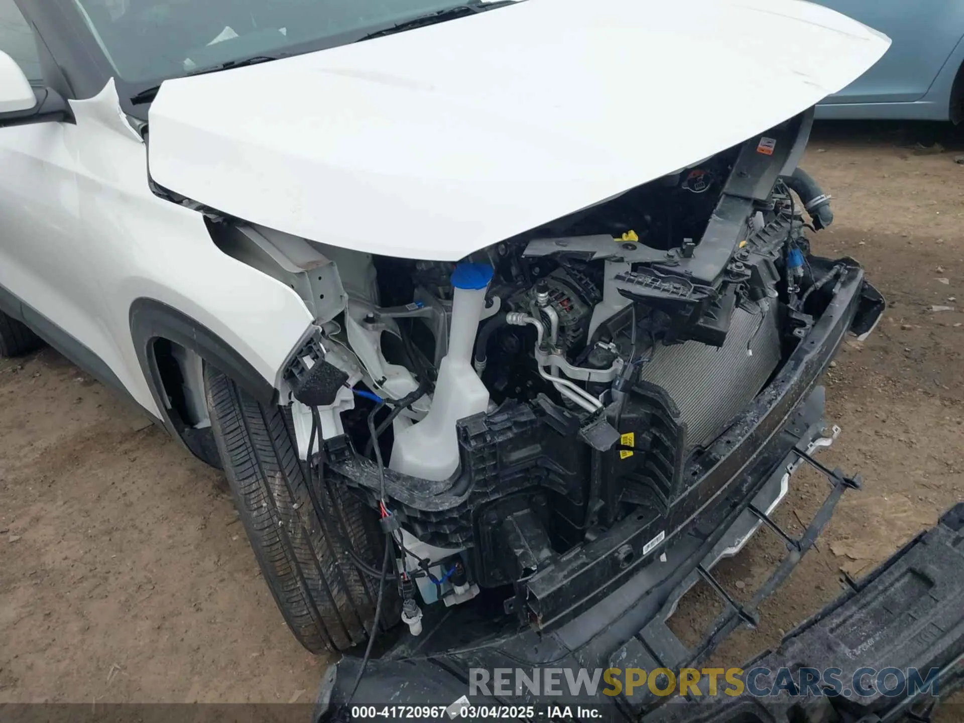 18 Photograph of a damaged car KNDERCAA8R7643849 KIA SELTOS 2024