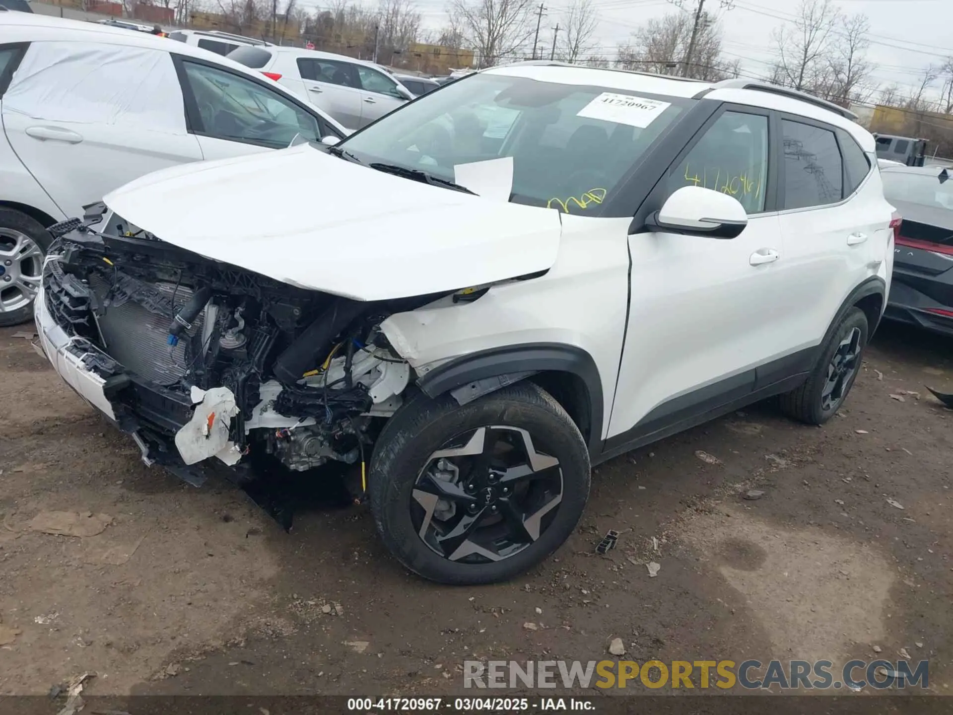 2 Photograph of a damaged car KNDERCAA8R7643849 KIA SELTOS 2024