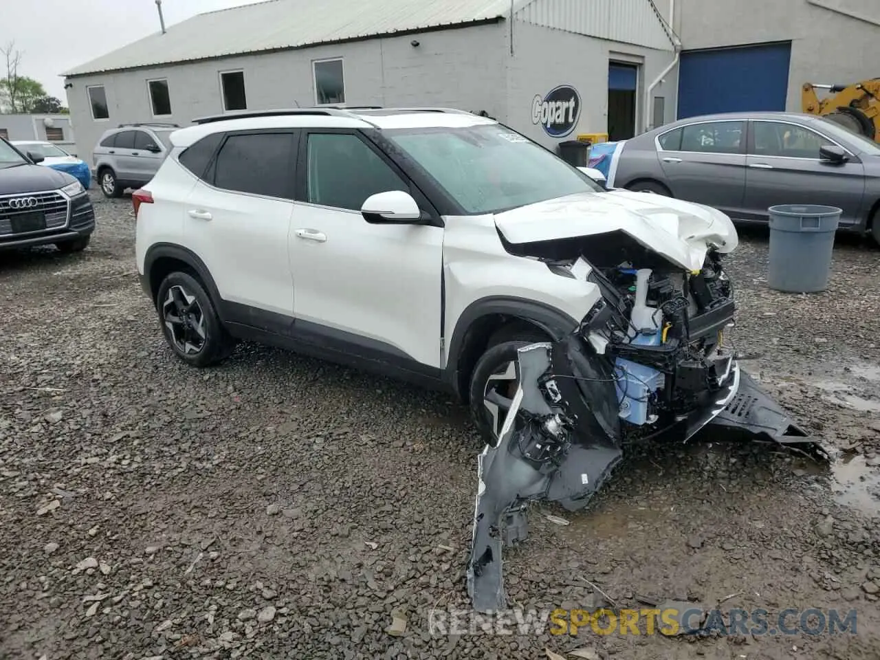 4 Photograph of a damaged car KNDERCAA9R7496800 KIA SELTOS 2024