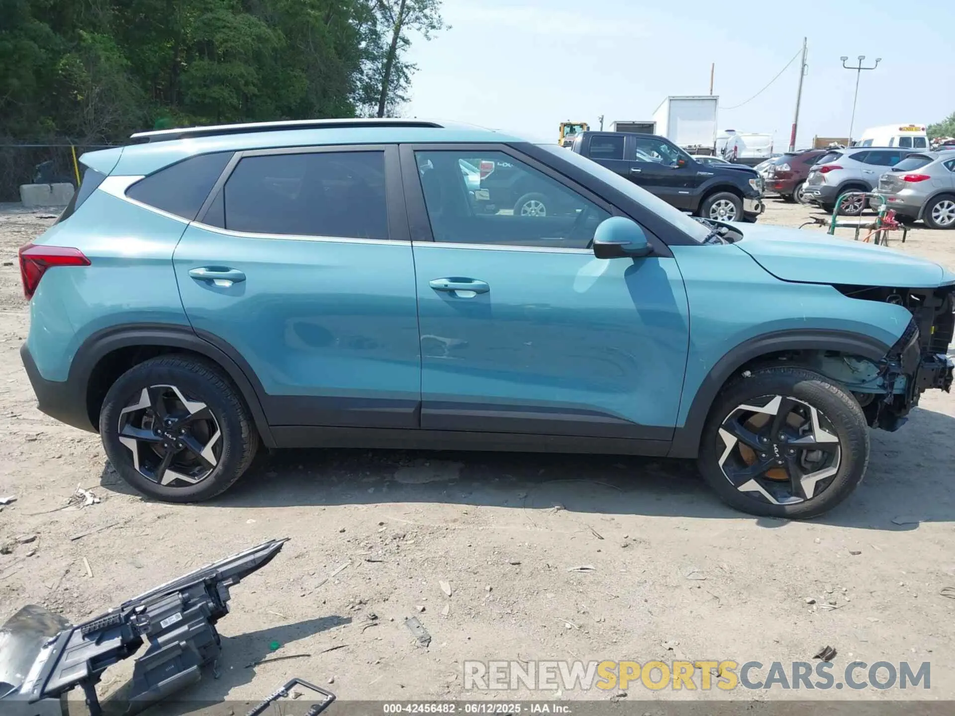 13 Photograph of a damaged car KNDERCAA9R7590272 KIA SELTOS 2024