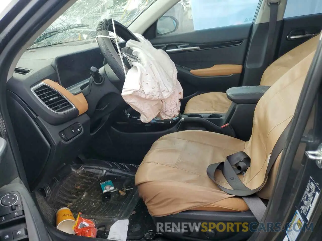 7 Photograph of a damaged car KNDERCAA9R7596895 KIA SELTOS 2024