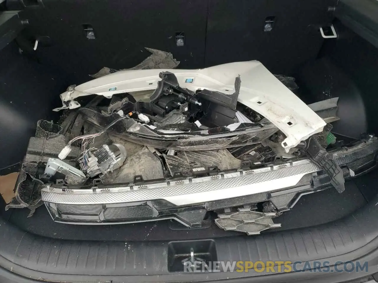 13 Photograph of a damaged car KNDERCAA9R7642015 KIA SELTOS 2024