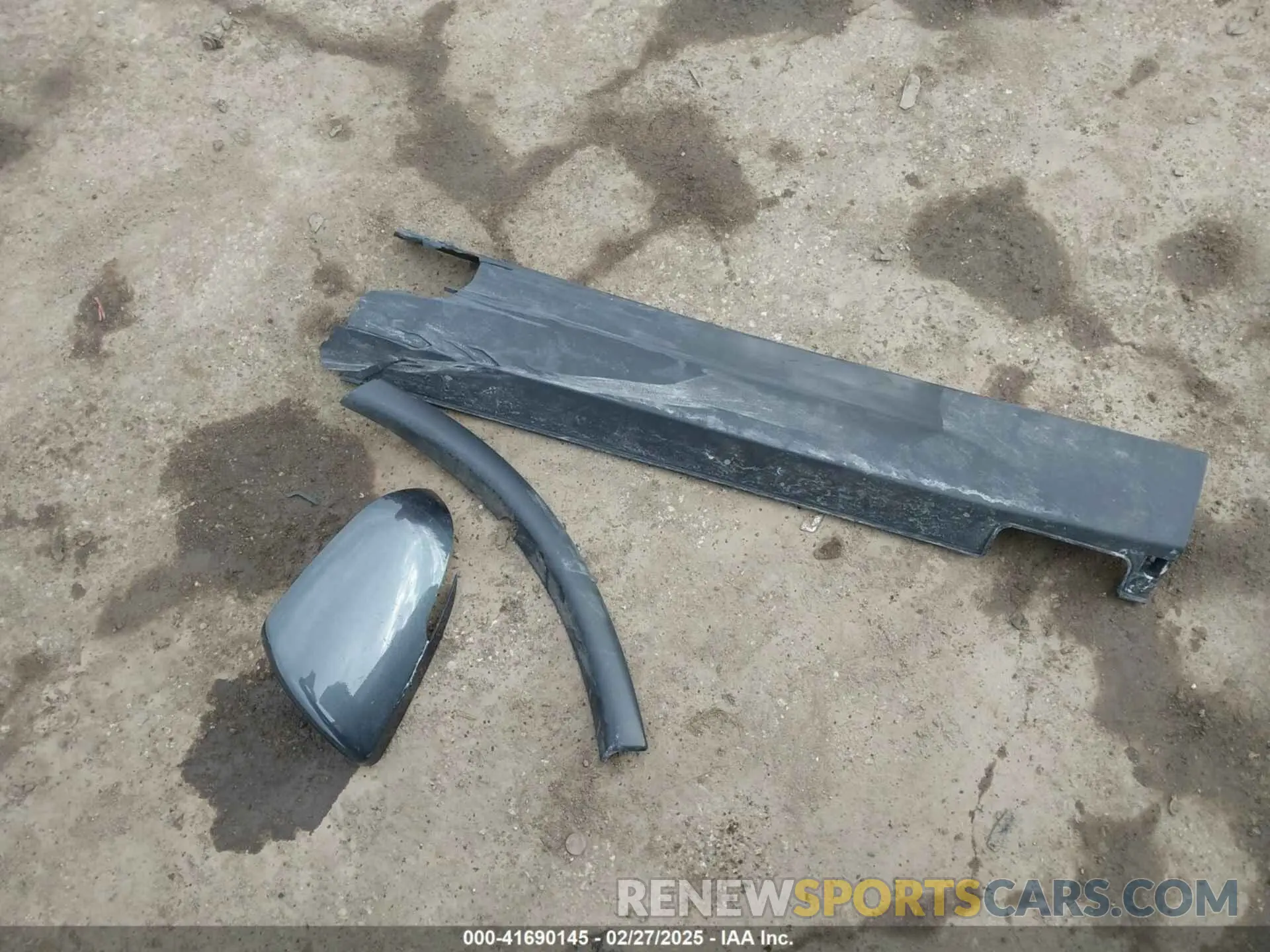 11 Photograph of a damaged car KNDERCAA9R7648820 KIA SELTOS 2024