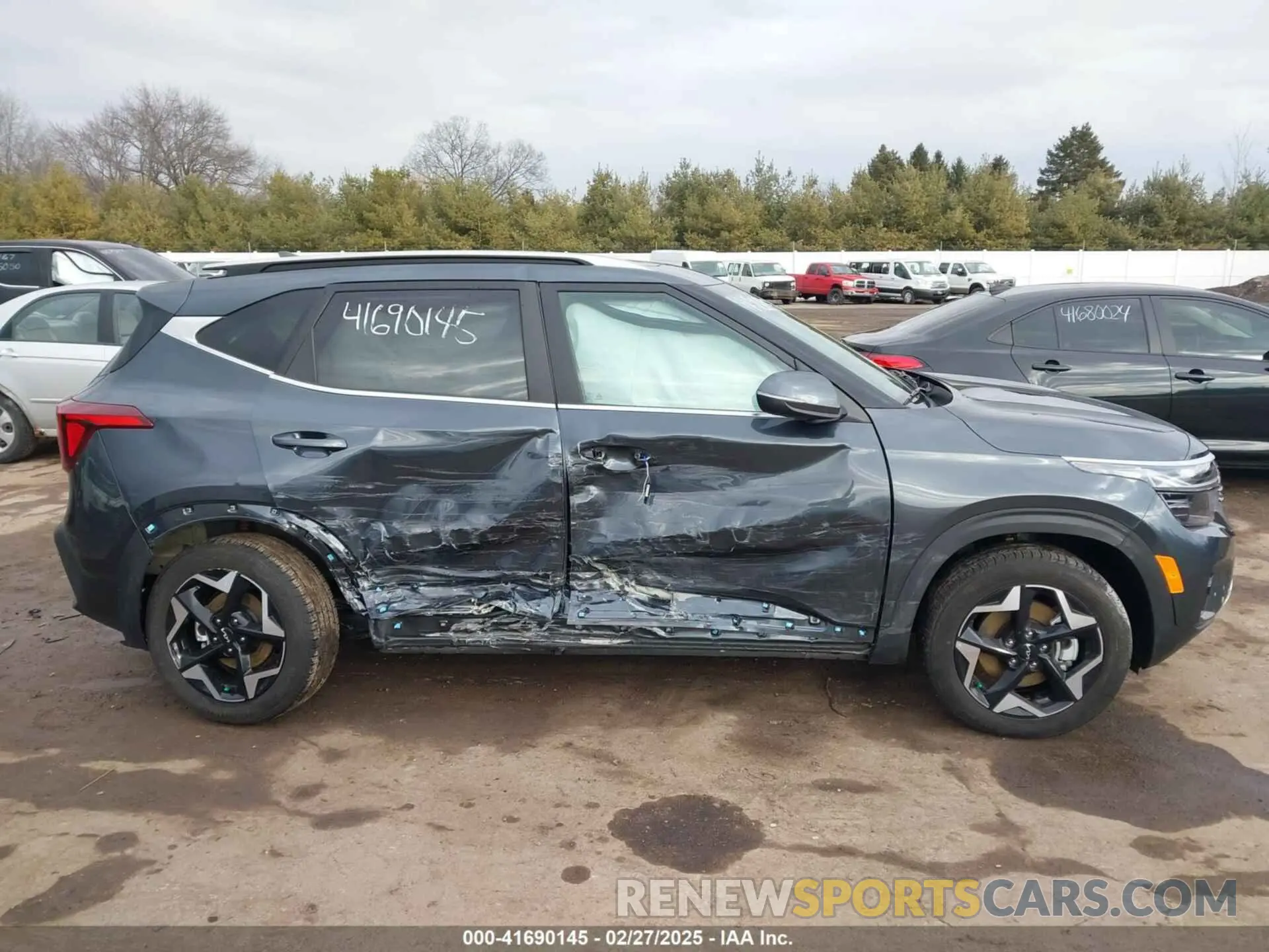 13 Photograph of a damaged car KNDERCAA9R7648820 KIA SELTOS 2024