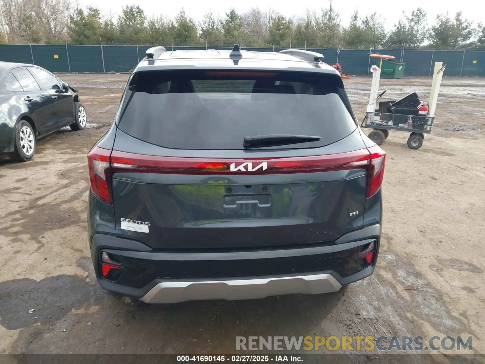 16 Photograph of a damaged car KNDERCAA9R7648820 KIA SELTOS 2024
