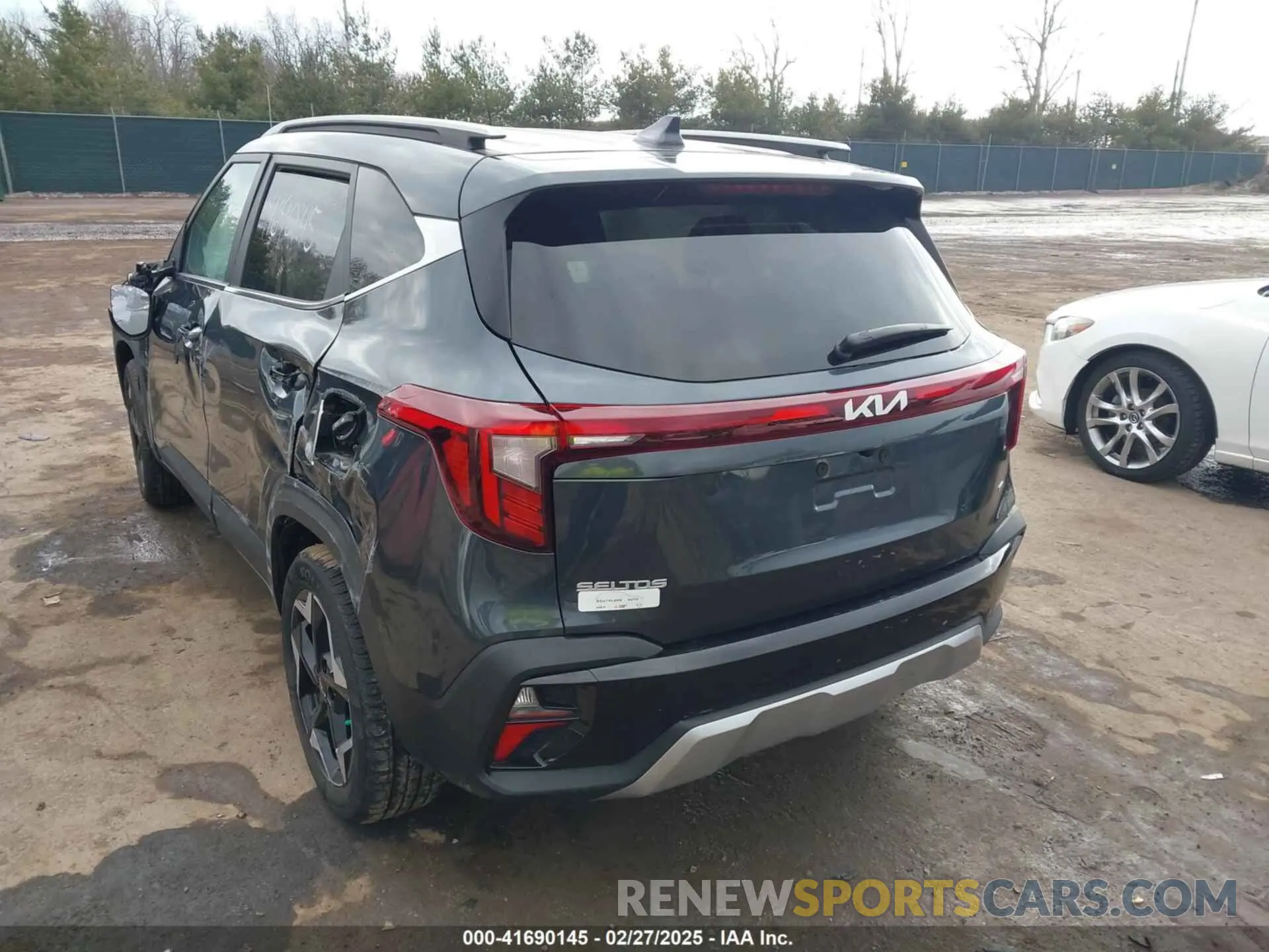3 Photograph of a damaged car KNDERCAA9R7648820 KIA SELTOS 2024