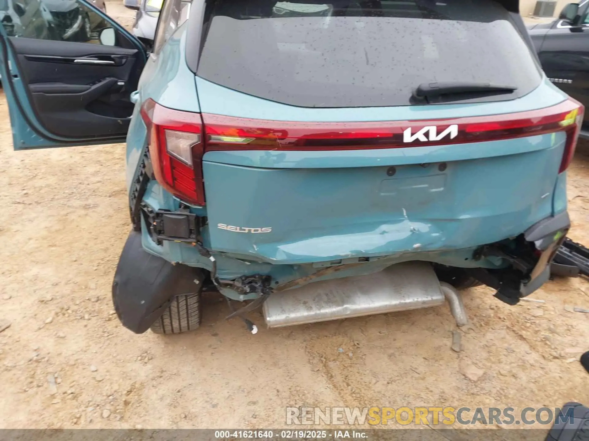 6 Photograph of a damaged car KNDETCA70R7529060 KIA SELTOS 2024
