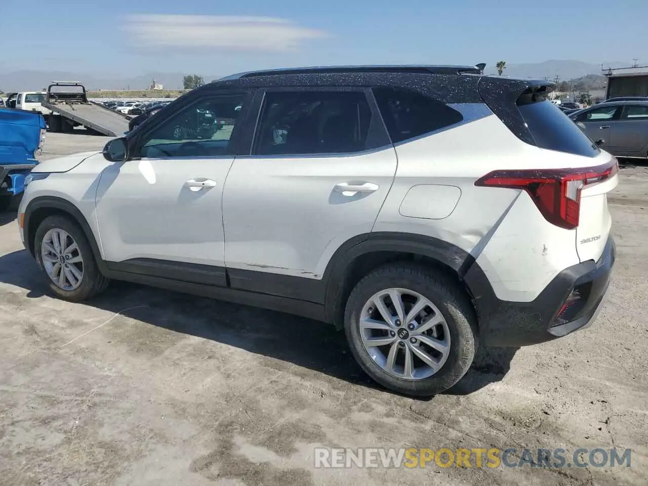 2 Photograph of a damaged car KNDETCA70R7600287 KIA SELTOS 2024