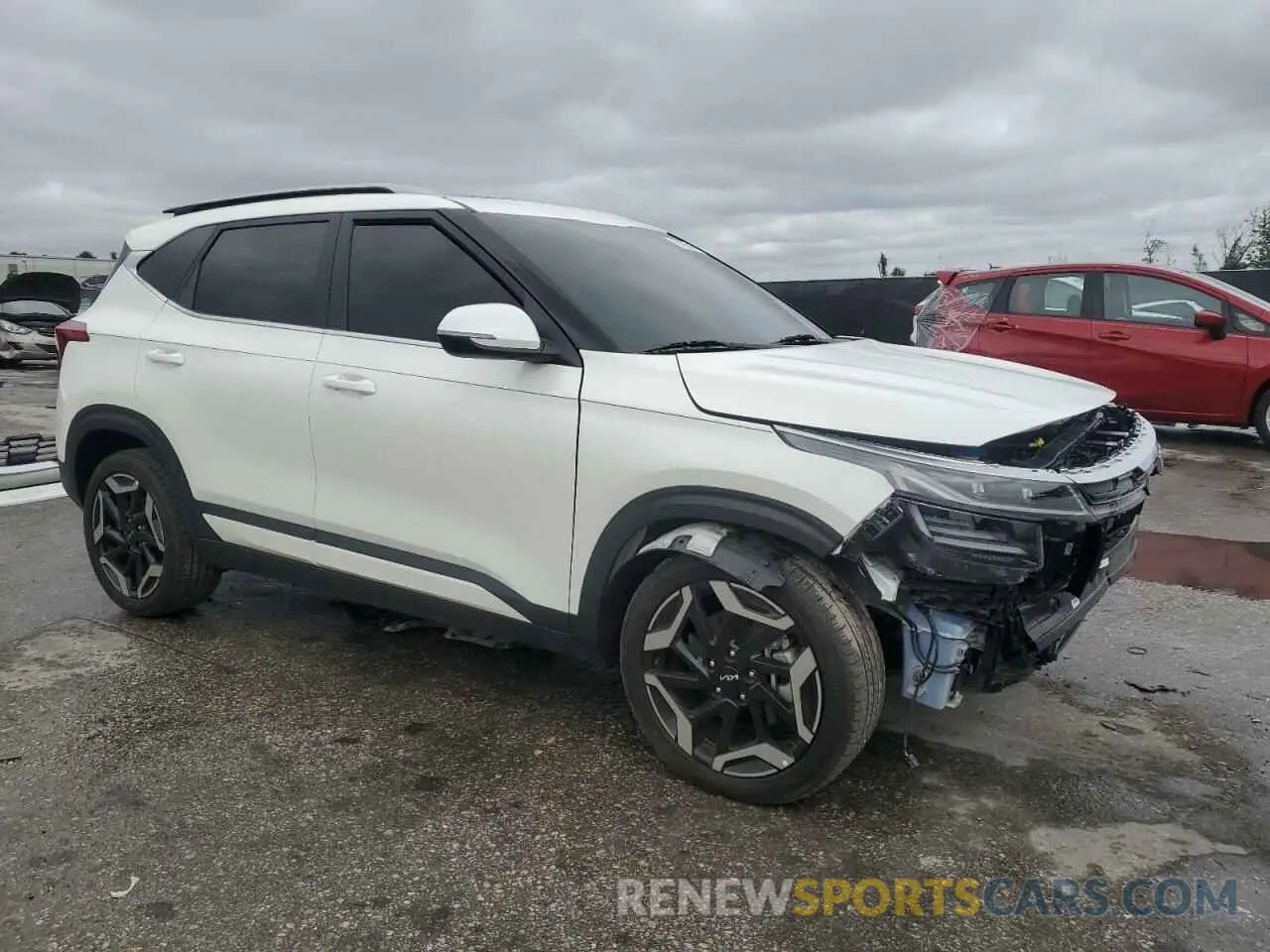 4 Photograph of a damaged car KNDETCA71R7553593 KIA SELTOS 2024