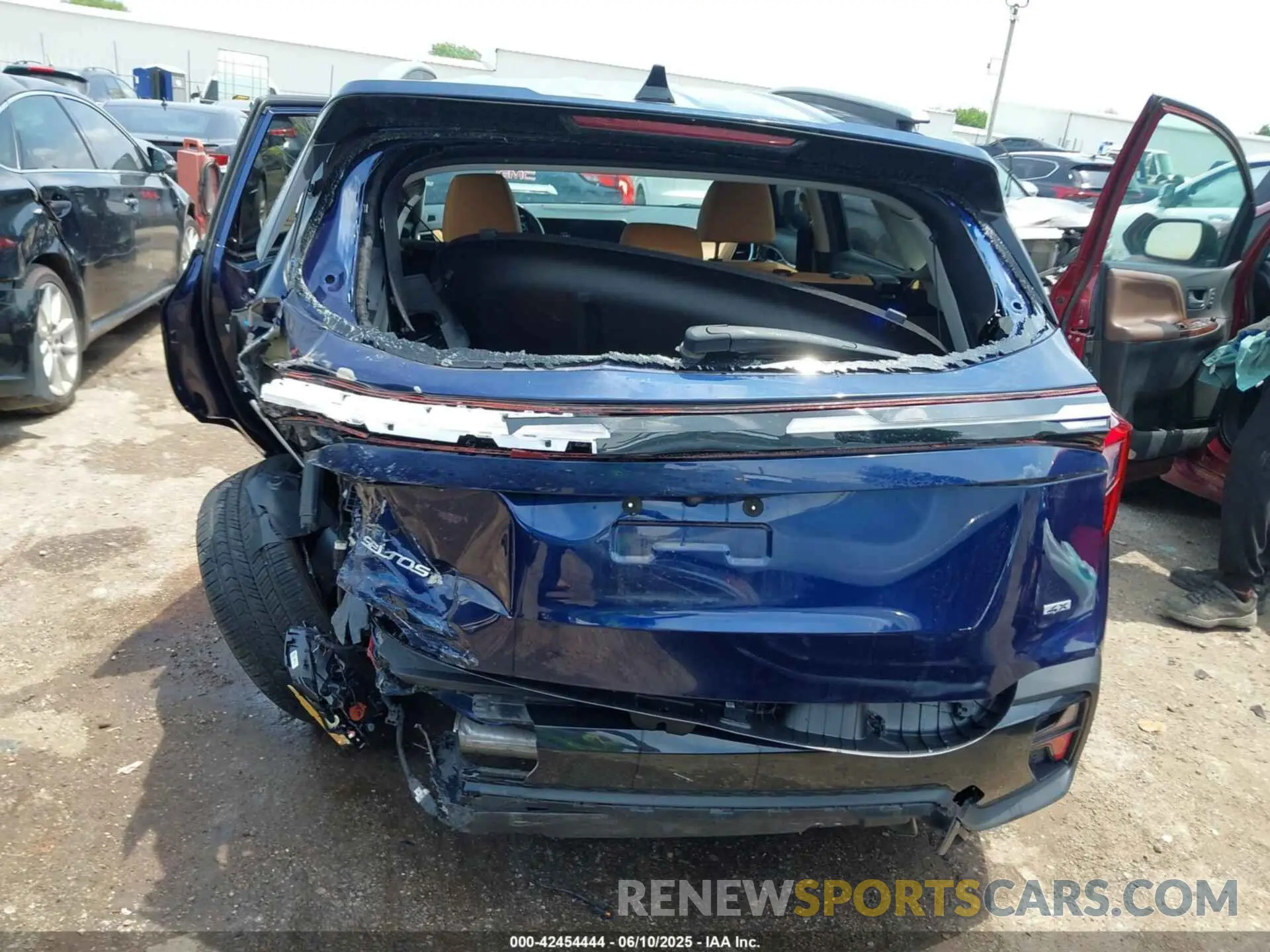 17 Photograph of a damaged car KNDETCA72R7479617 KIA SELTOS 2024
