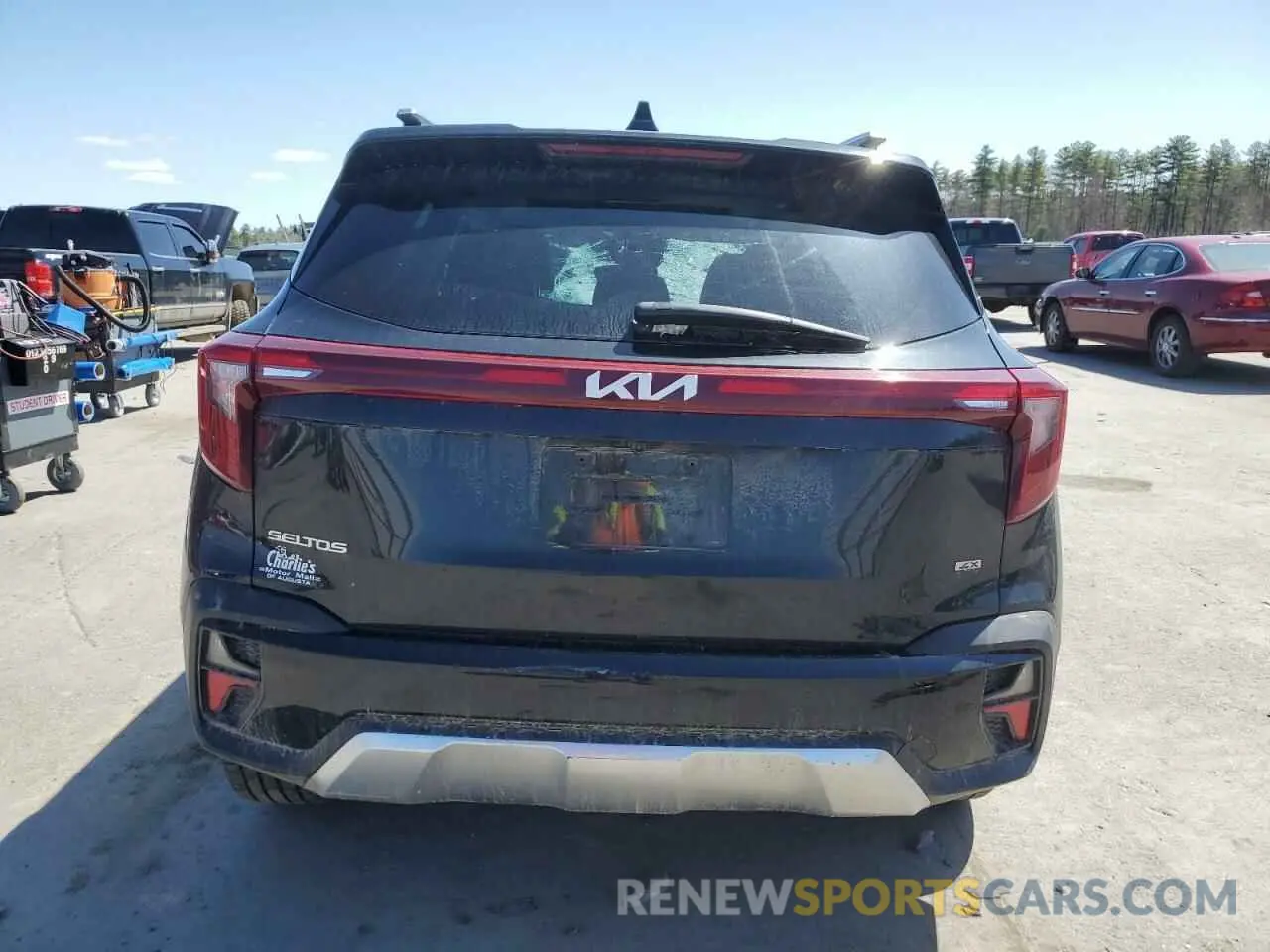 6 Photograph of a damaged car KNDETCA72R7490987 KIA SELTOS 2024