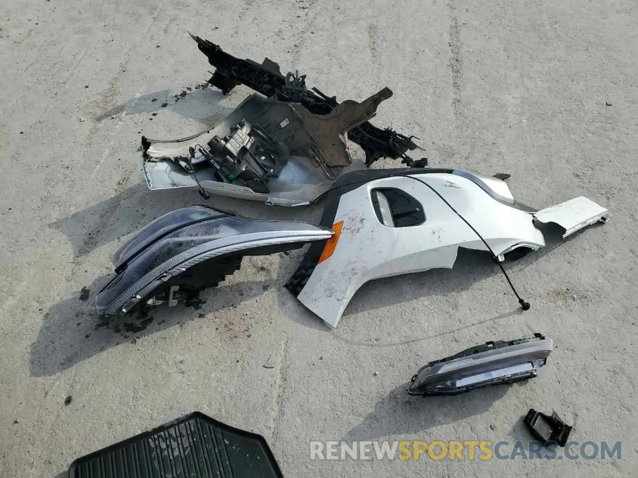 15 Photograph of a damaged car KNDETCA73R7507618 KIA SELTOS 2024