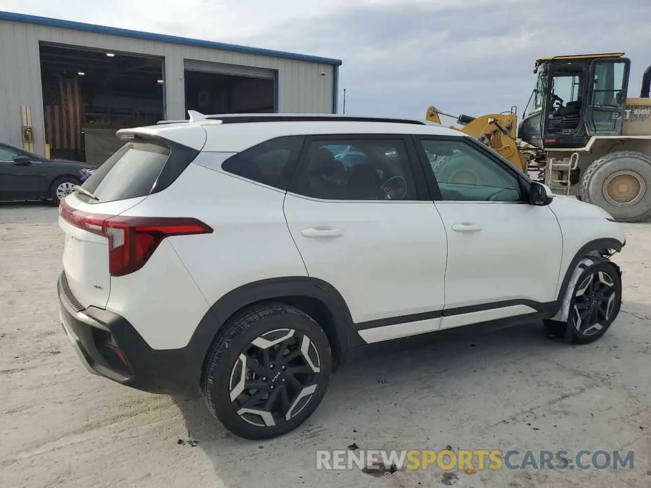 3 Photograph of a damaged car KNDETCA73R7507618 KIA SELTOS 2024