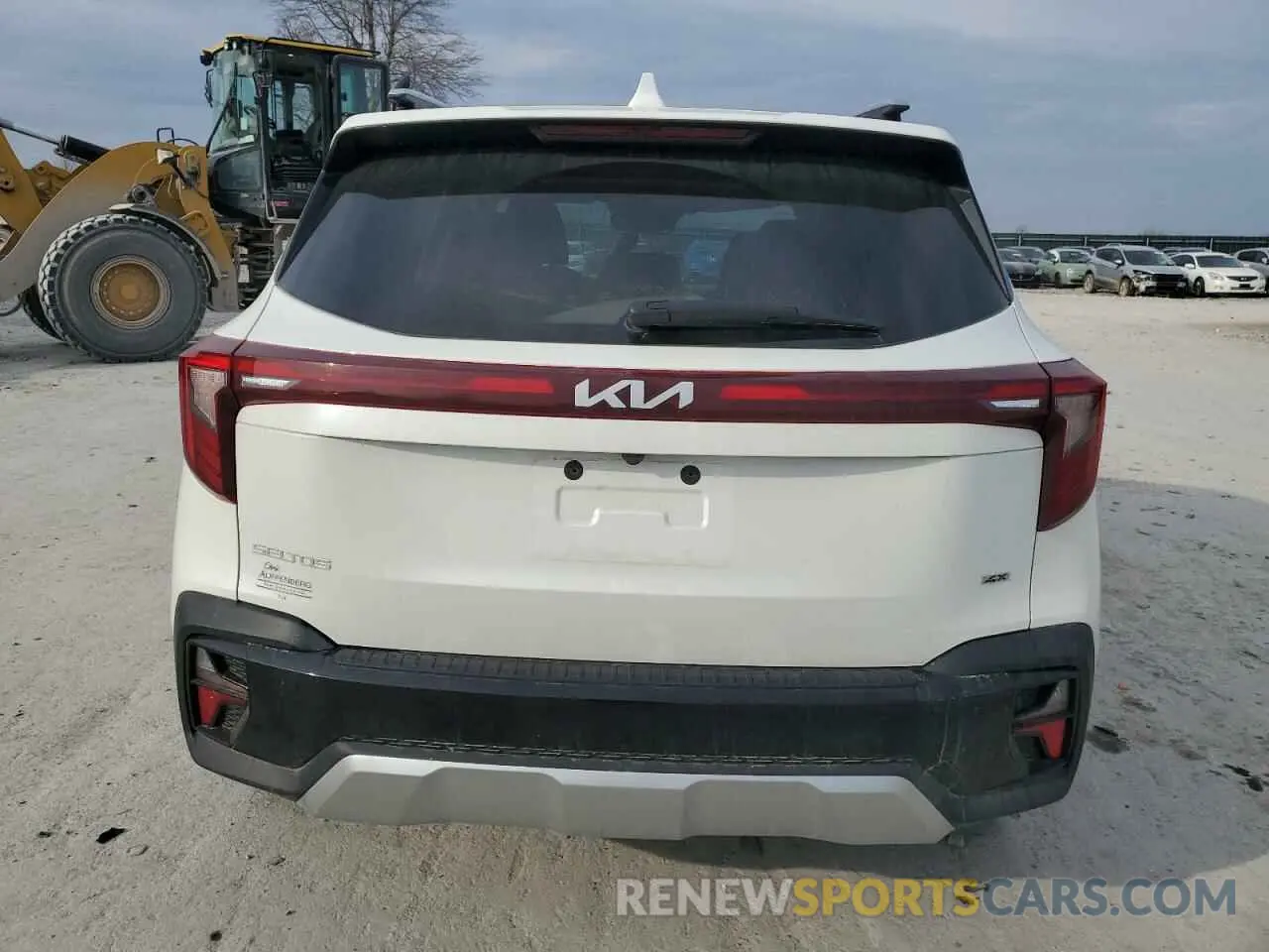 6 Photograph of a damaged car KNDETCA73R7507618 KIA SELTOS 2024