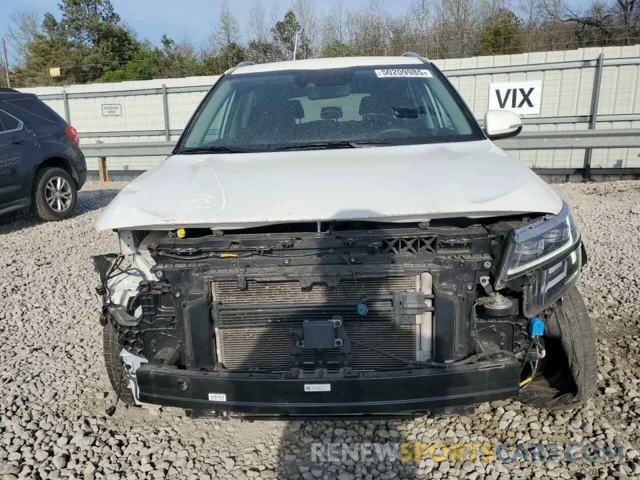 5 Photograph of a damaged car KNDETCA74R7475682 KIA SELTOS 2024