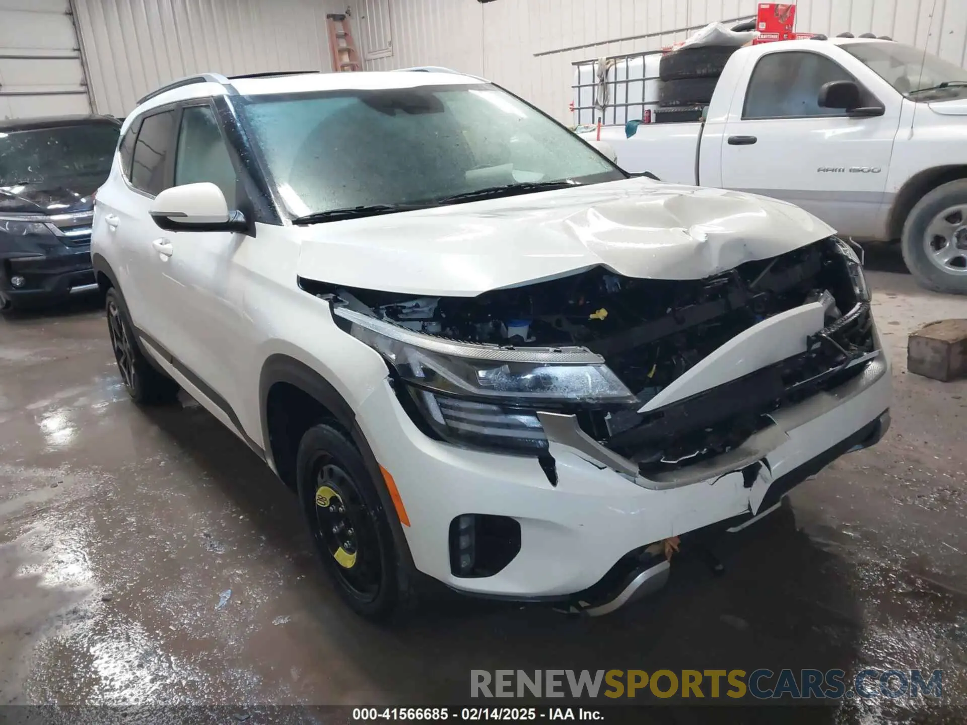 1 Photograph of a damaged car KNDETCA75R7554830 KIA SELTOS 2024