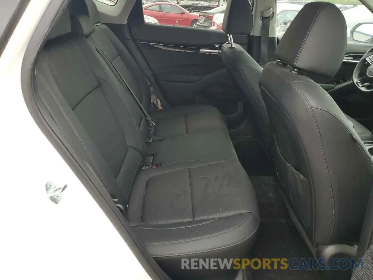 10 Photograph of a damaged car KNDETCA76R7508066 KIA SELTOS 2024