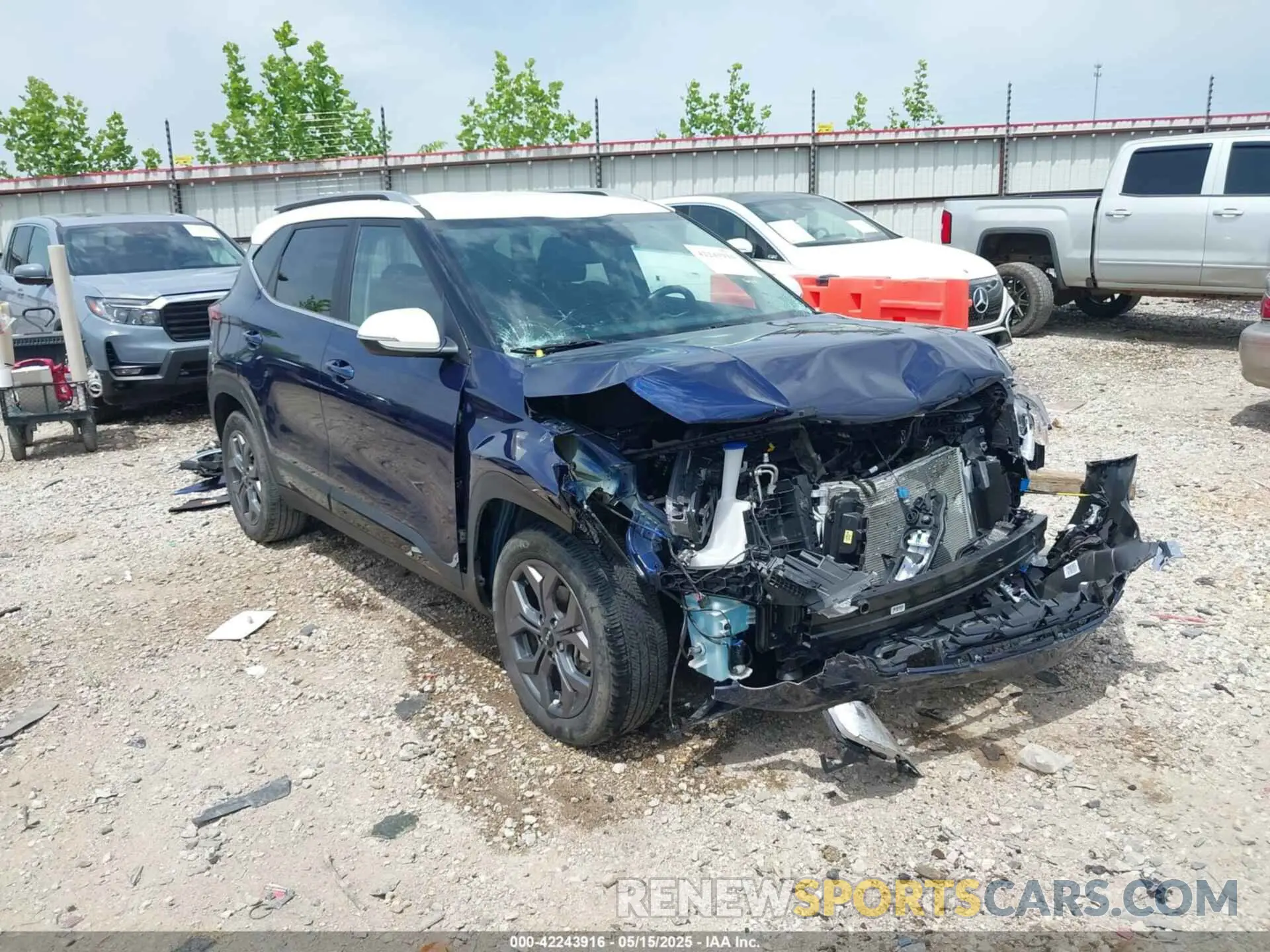 1 Photograph of a damaged car KNDEU2AA1R7543763 KIA SELTOS 2024