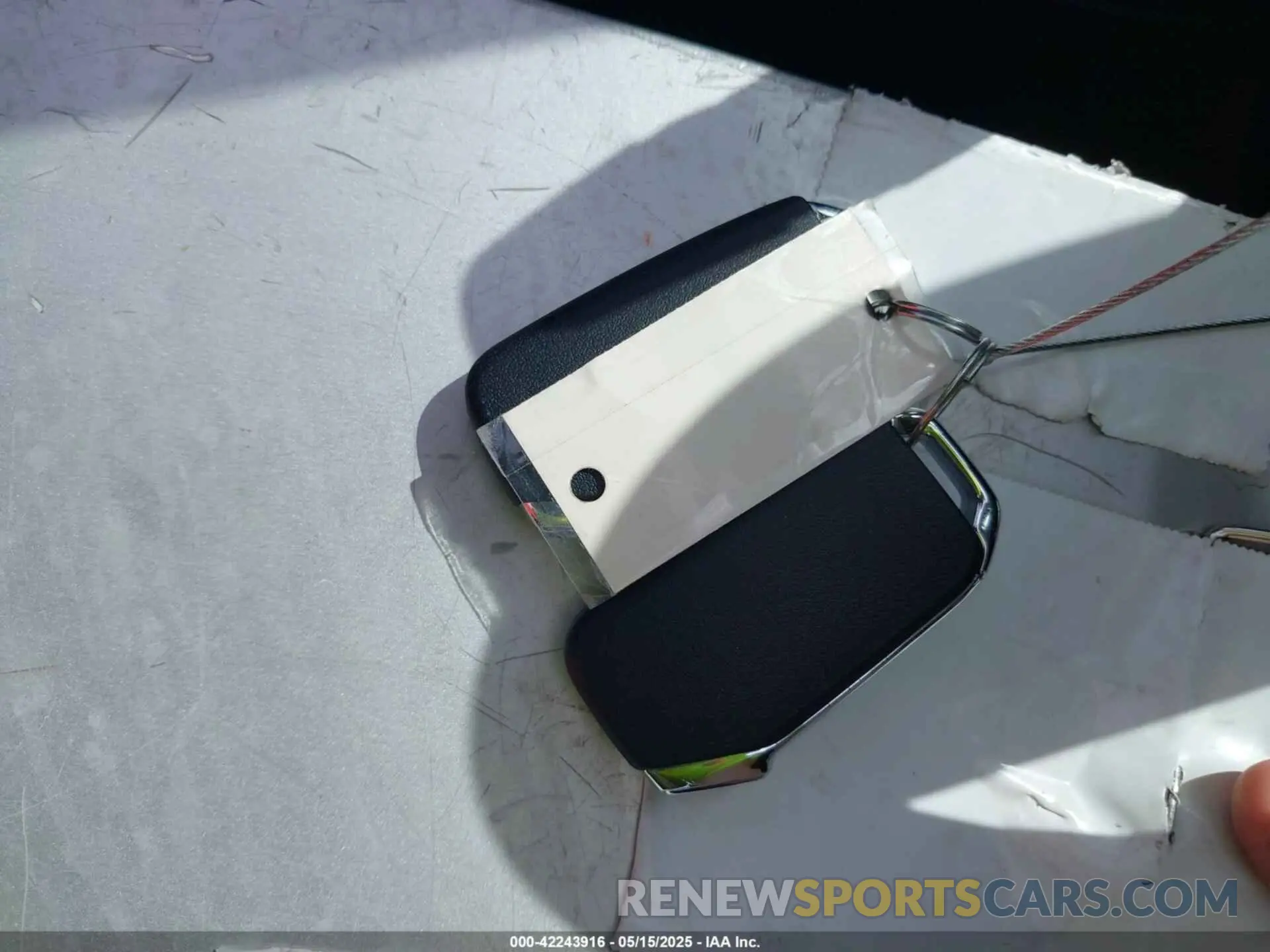 11 Photograph of a damaged car KNDEU2AA1R7543763 KIA SELTOS 2024