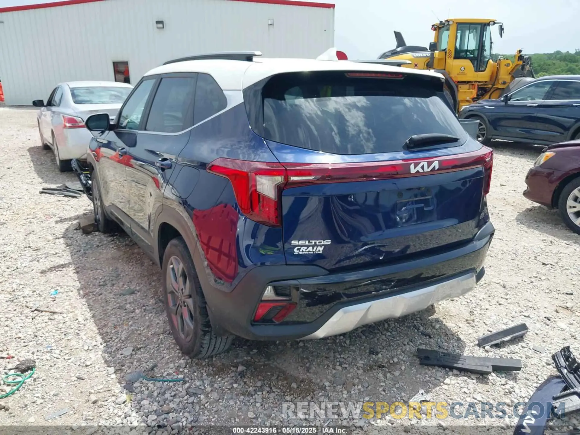 3 Photograph of a damaged car KNDEU2AA1R7543763 KIA SELTOS 2024