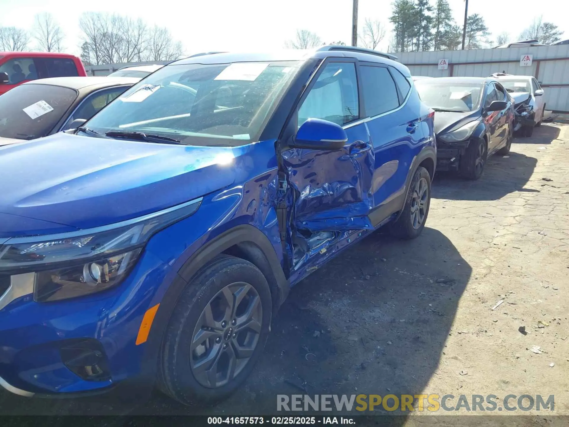 6 Photograph of a damaged car KNDEU2AA1R7614394 KIA SELTOS 2024