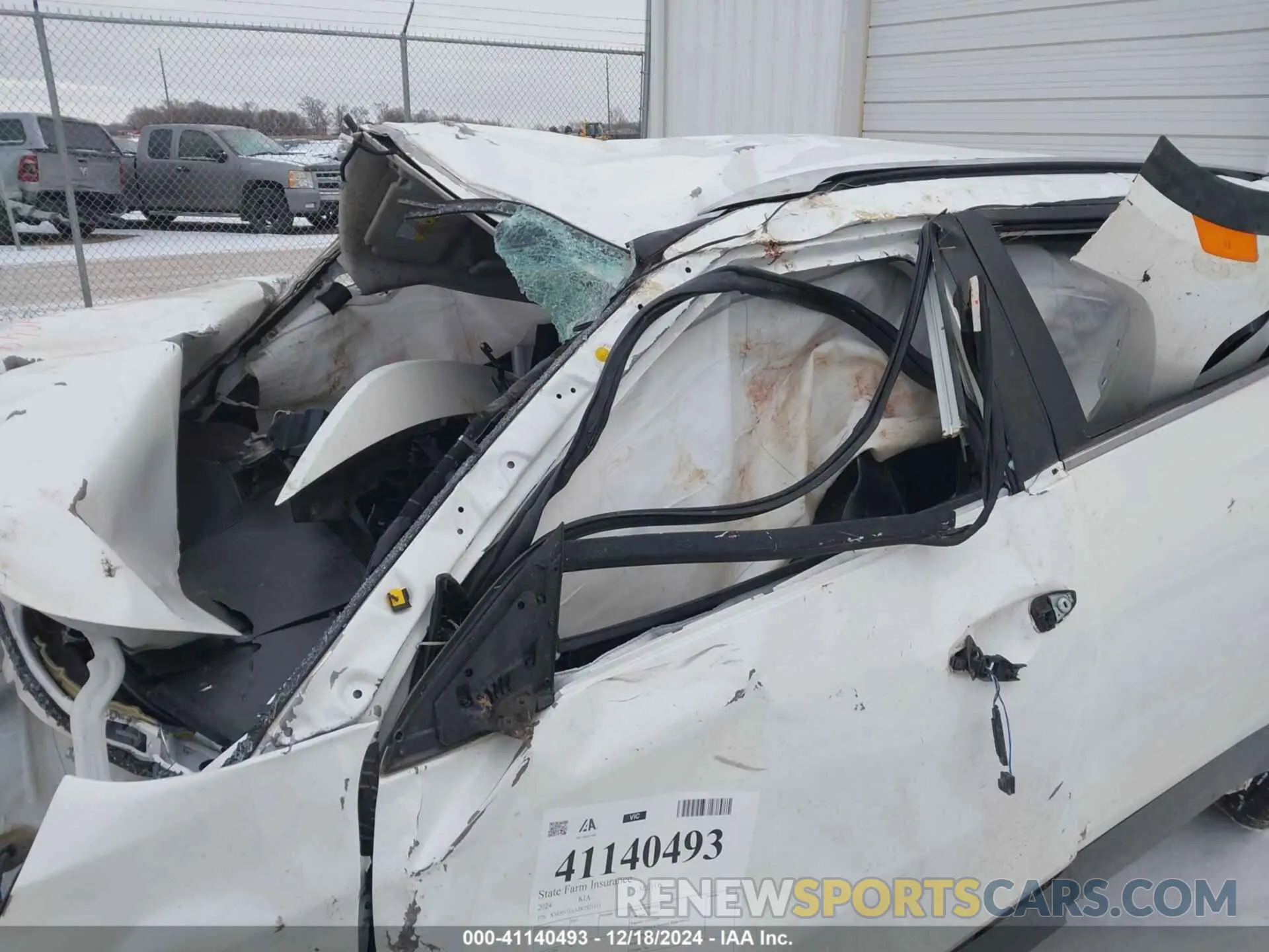 6 Photograph of a damaged car KNDEU2AA2R7521514 KIA SELTOS 2024