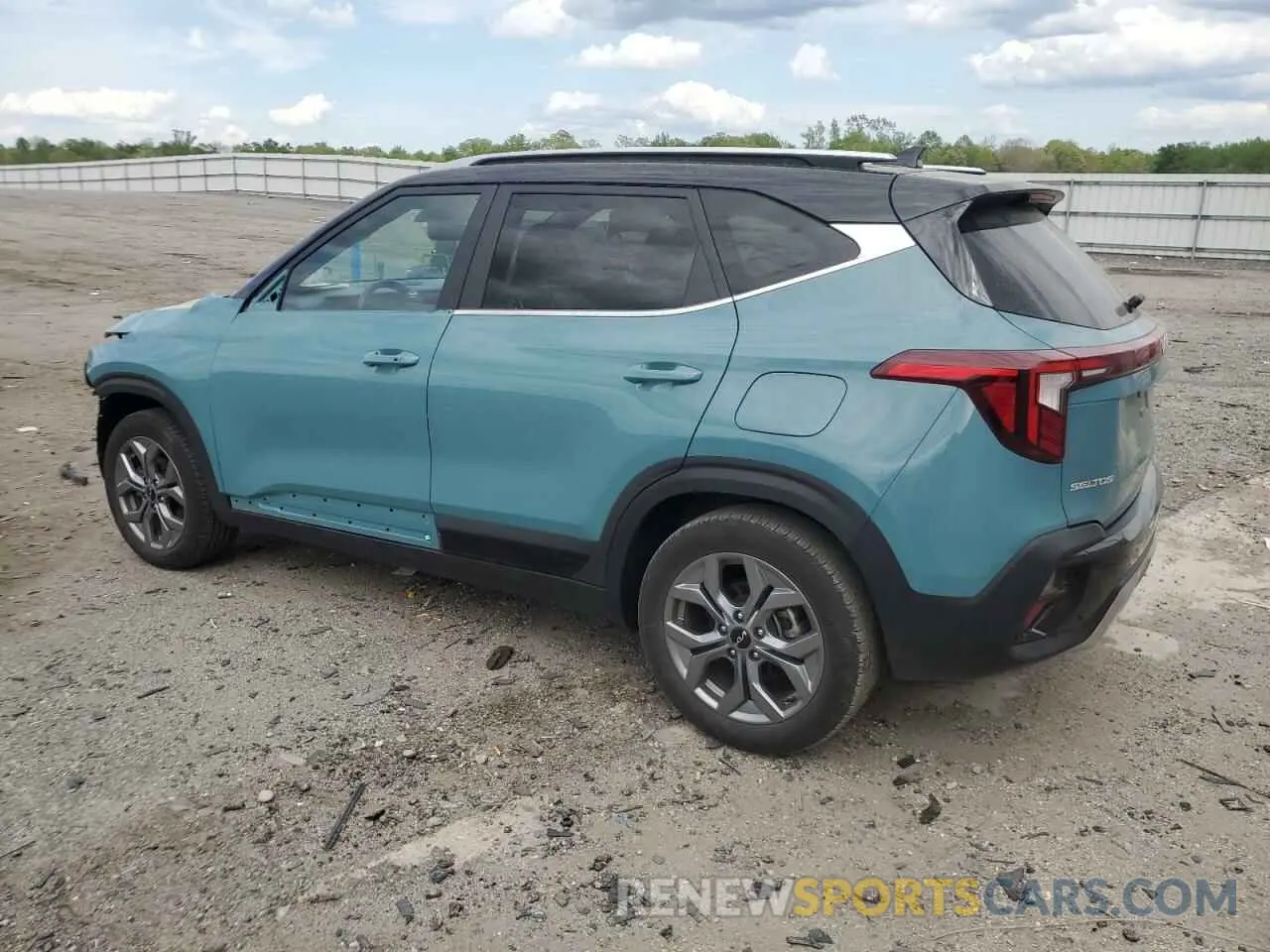 2 Photograph of a damaged car KNDEU2AA2R7526583 KIA SELTOS 2024
