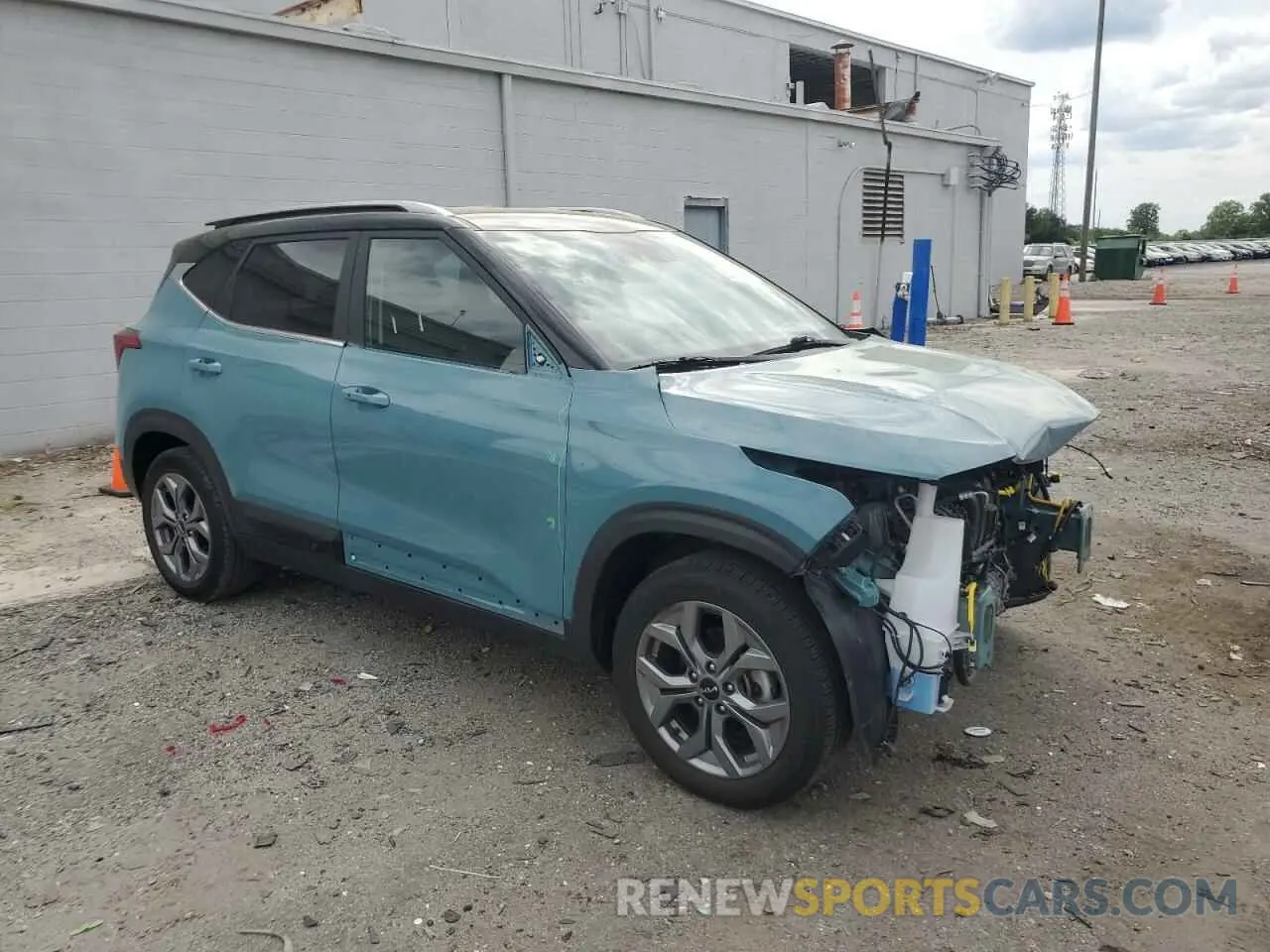 4 Photograph of a damaged car KNDEU2AA2R7526583 KIA SELTOS 2024