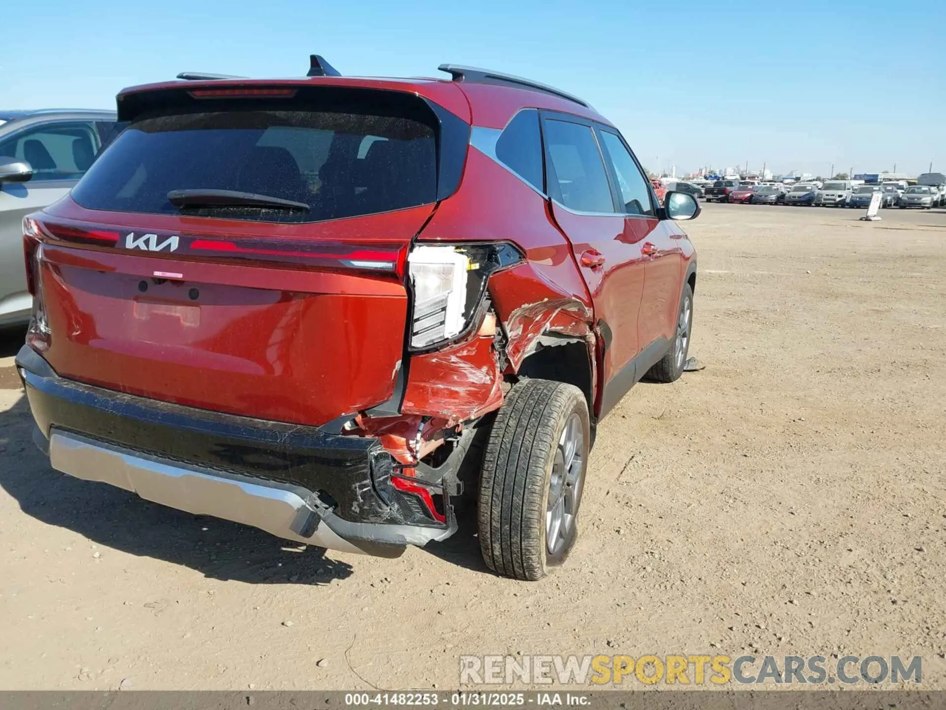 4 Photograph of a damaged car KNDEU2AA3R7638440 KIA SELTOS 2024