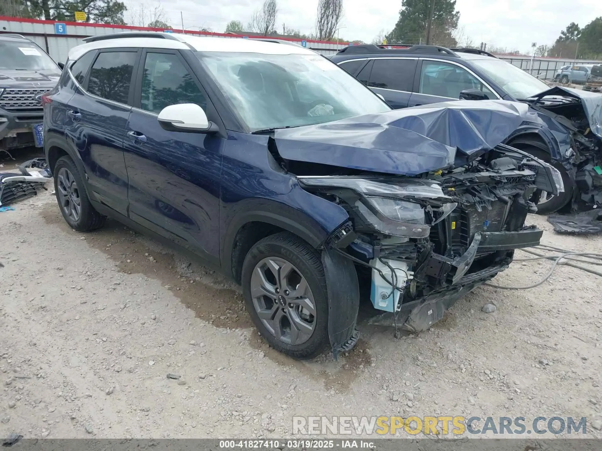1 Photograph of a damaged car KNDEU2AA4R7588115 KIA SELTOS 2024