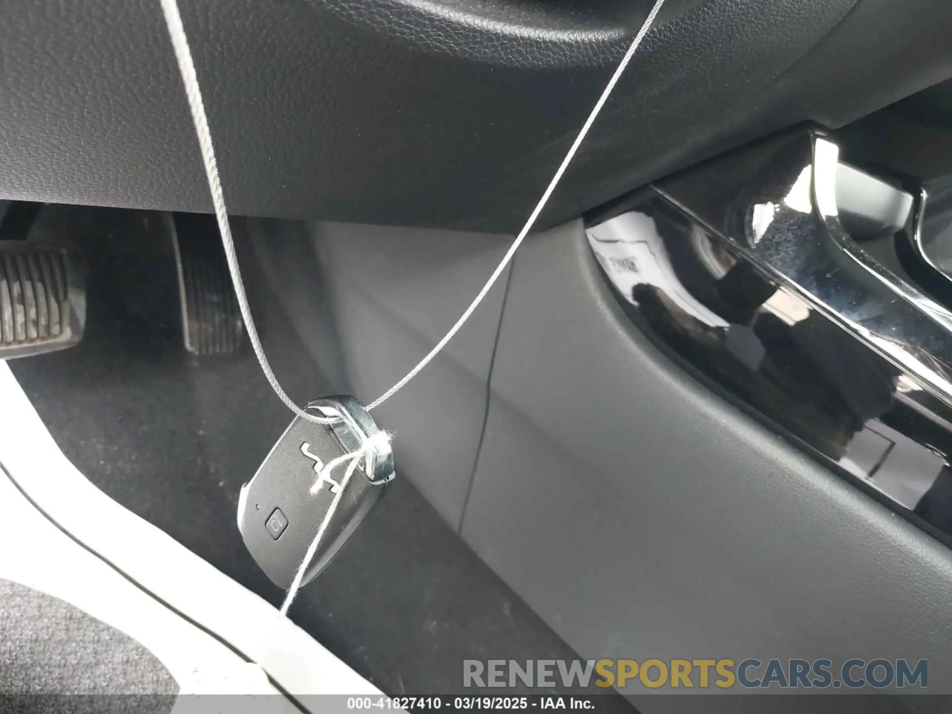 11 Photograph of a damaged car KNDEU2AA4R7588115 KIA SELTOS 2024