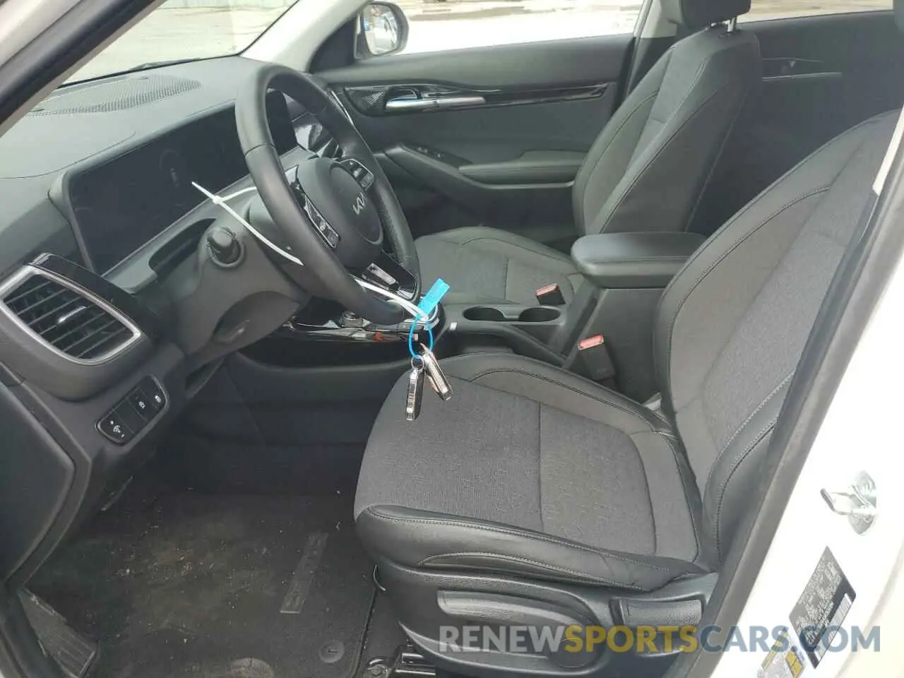 7 Photograph of a damaged car KNDEU2AA5R7634194 KIA SELTOS 2024