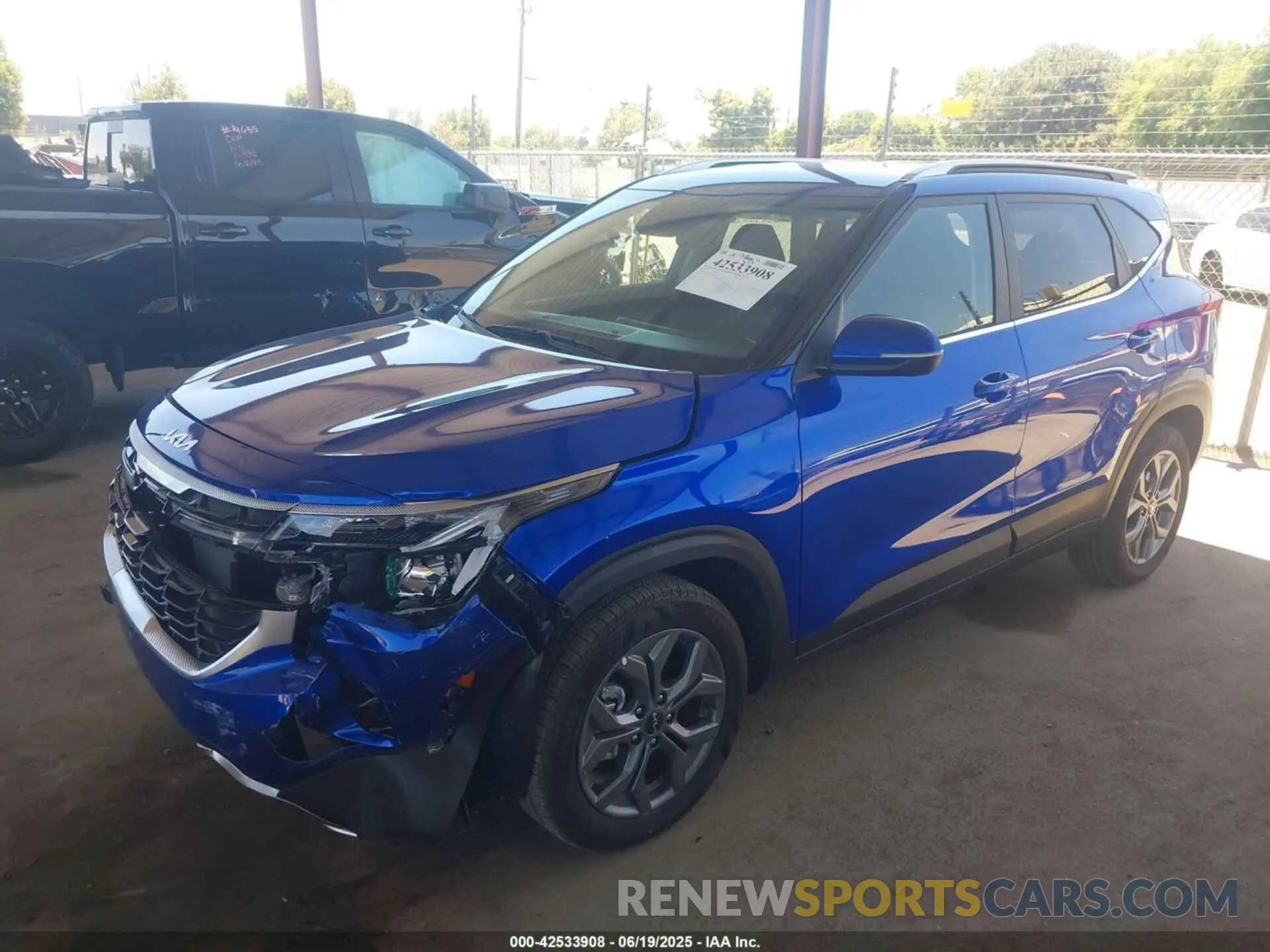2 Photograph of a damaged car KNDEU2AA5R7666174 KIA SELTOS 2024
