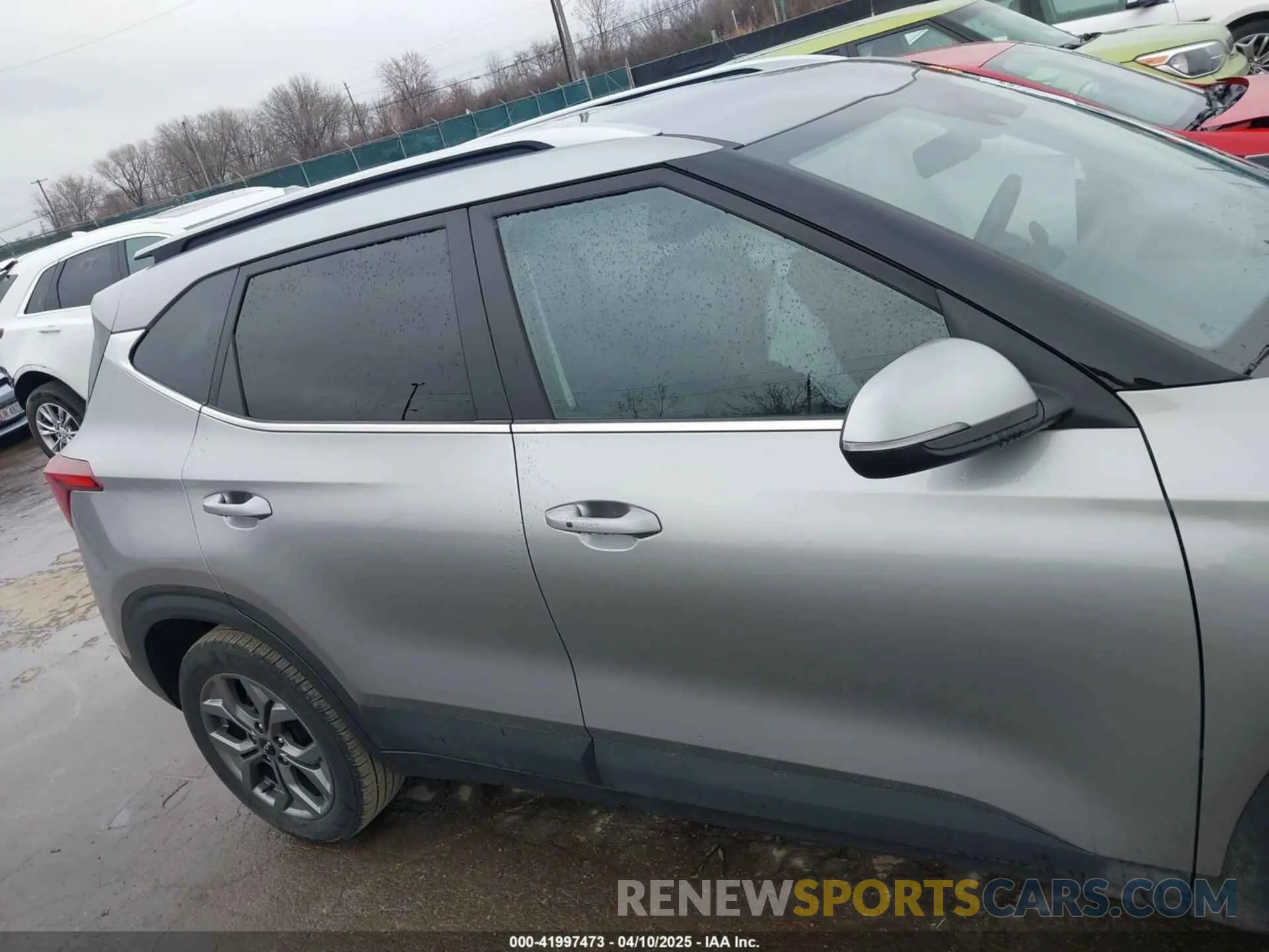 13 Photograph of a damaged car KNDEU2AA6R7488257 KIA SELTOS 2024