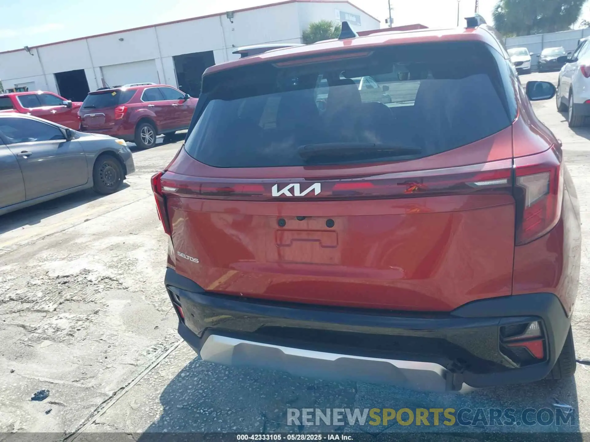 16 Photograph of a damaged car KNDEU2AA6R7498593 KIA SELTOS 2024